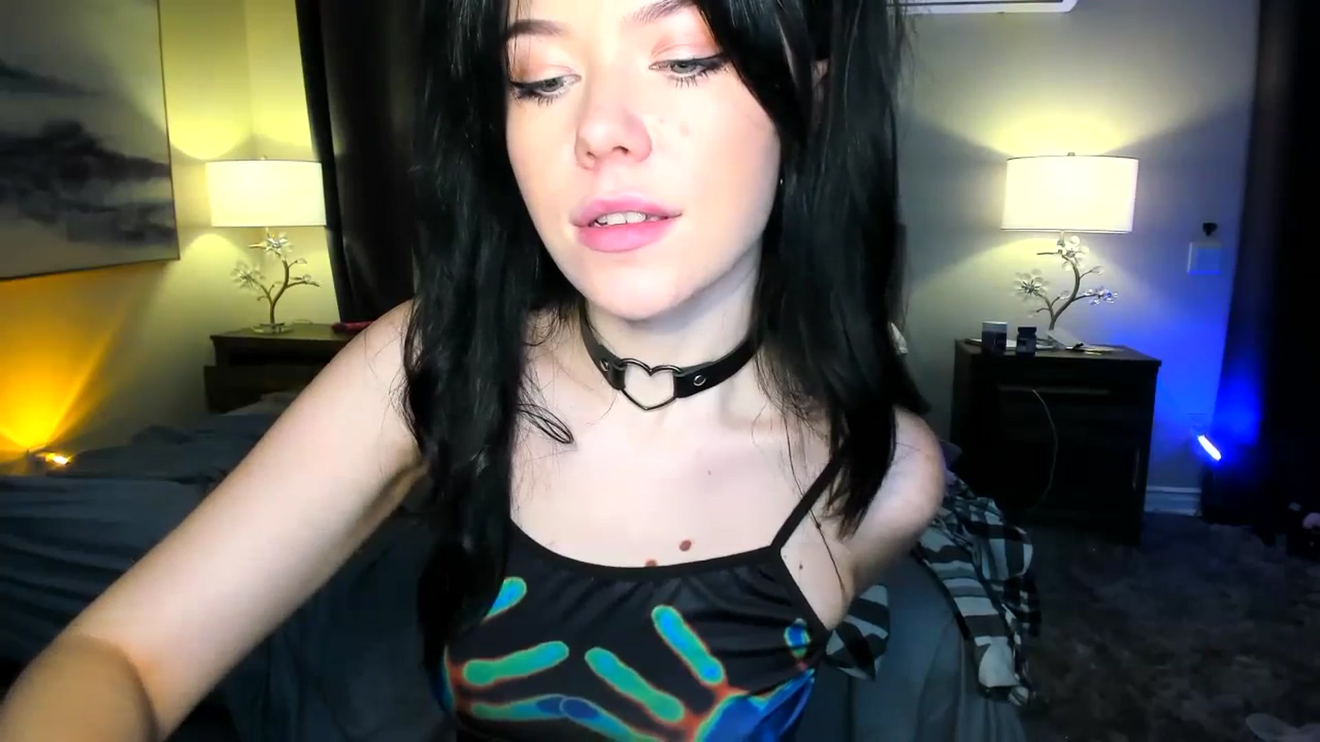 Gallery image thumbnail from Nancy_Morris's myfreecams stream on, 06/19/2023, 07:07 image 6 of 20