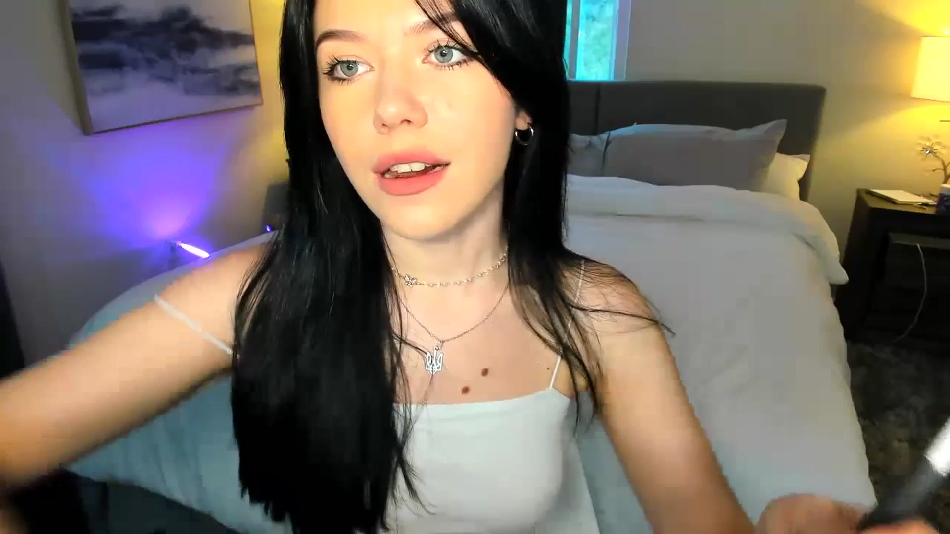 Gallery image thumbnail from Nancy_Morris's myfreecams stream on, 06/21/2023, 03:14 image 6 of 20