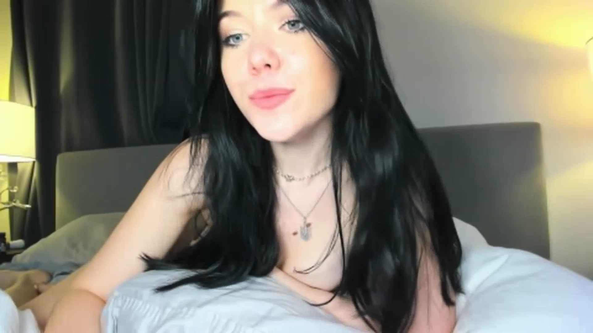 Gallery image thumbnail from Nancy_Morris's myfreecams stream on, 06/22/2023, 08:42 image 14 of 20