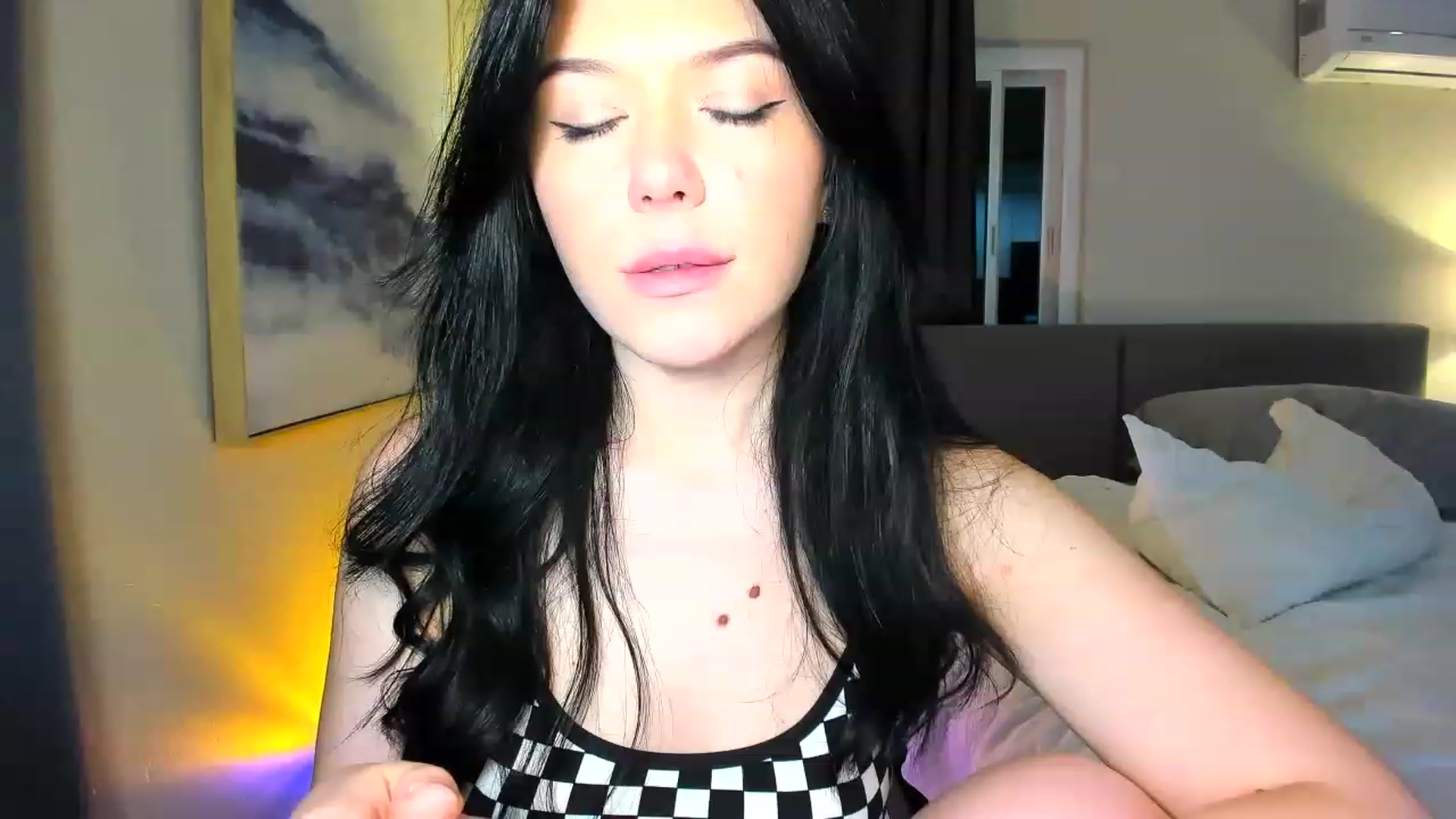 Gallery image thumbnail from Nancy_Morris's myfreecams stream on, 06/26/2023, 07:02 image 16 of 20