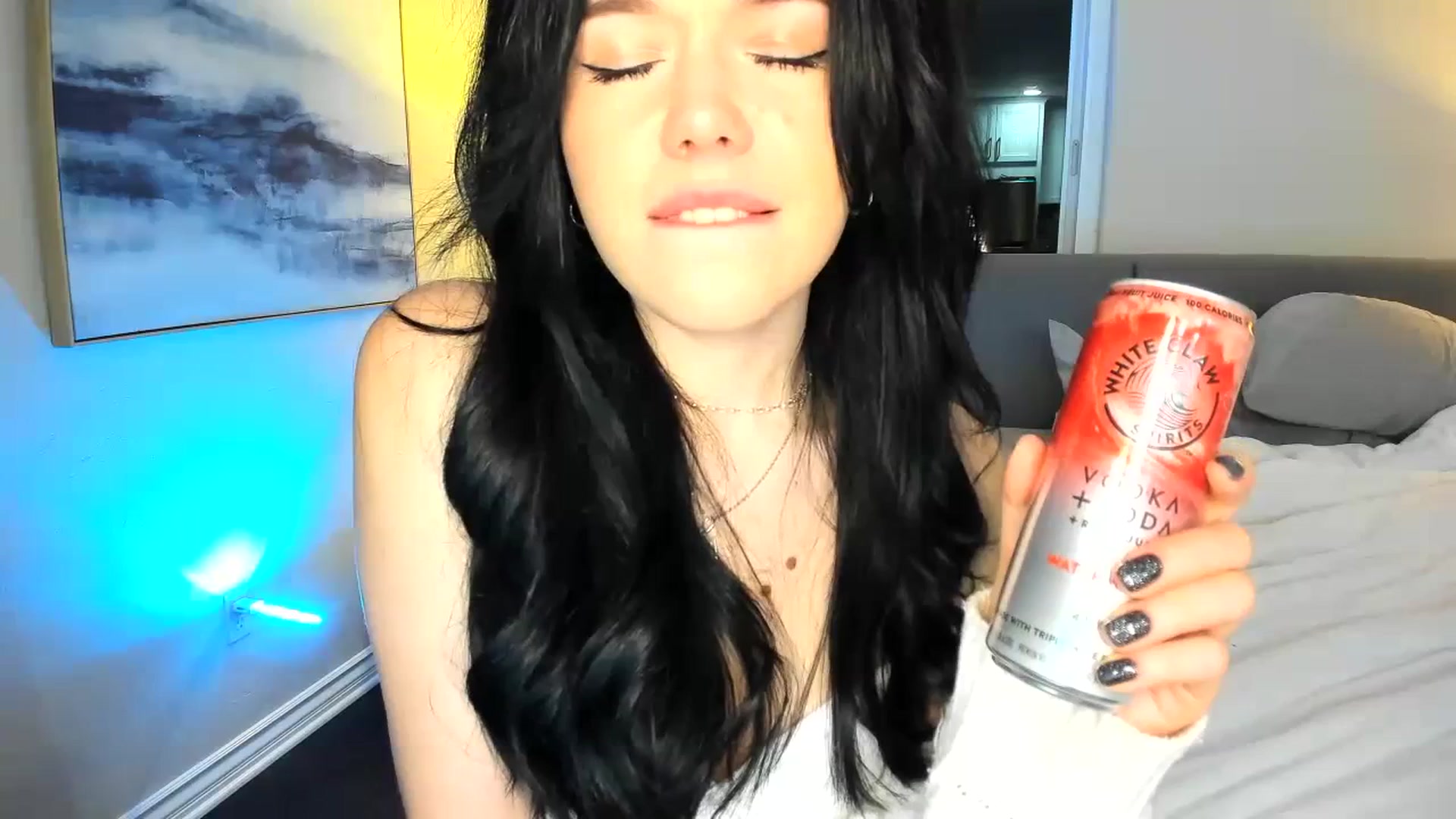 Gallery image thumbnail from Nancy_Morris's myfreecams stream on, 06/28/2023, 06:22 image 1 of 20
