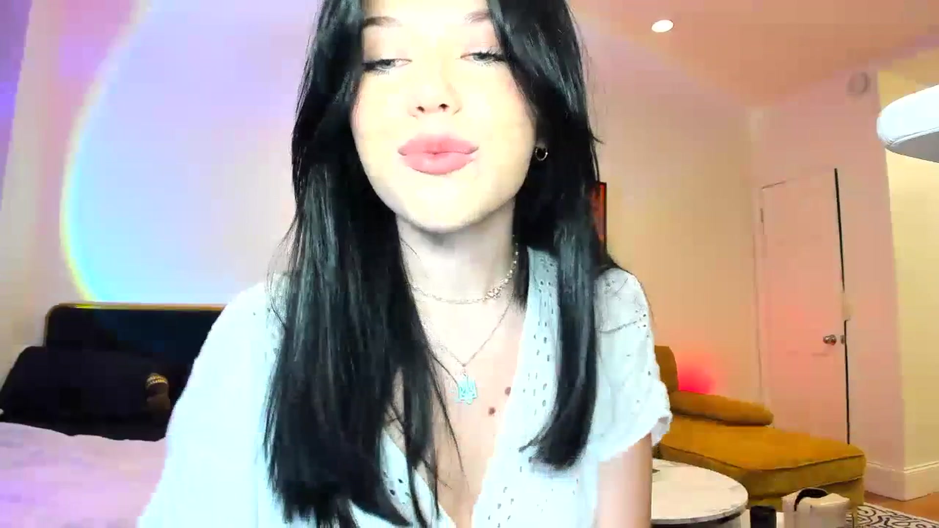 Gallery image thumbnail from Nancy_Morris's myfreecams stream on, 07/13/2023, 01:33 image 6 of 20