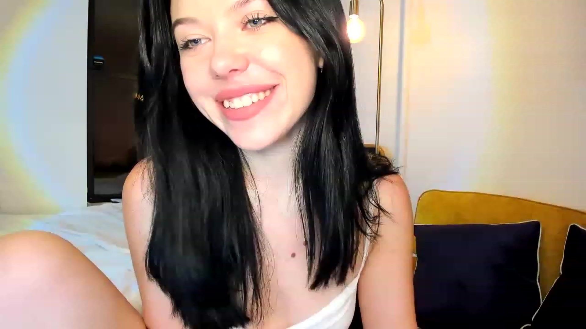 Gallery image thumbnail from Nancy_Morris's myfreecams stream on, 07/17/2023, 05:25 image 1 of 20