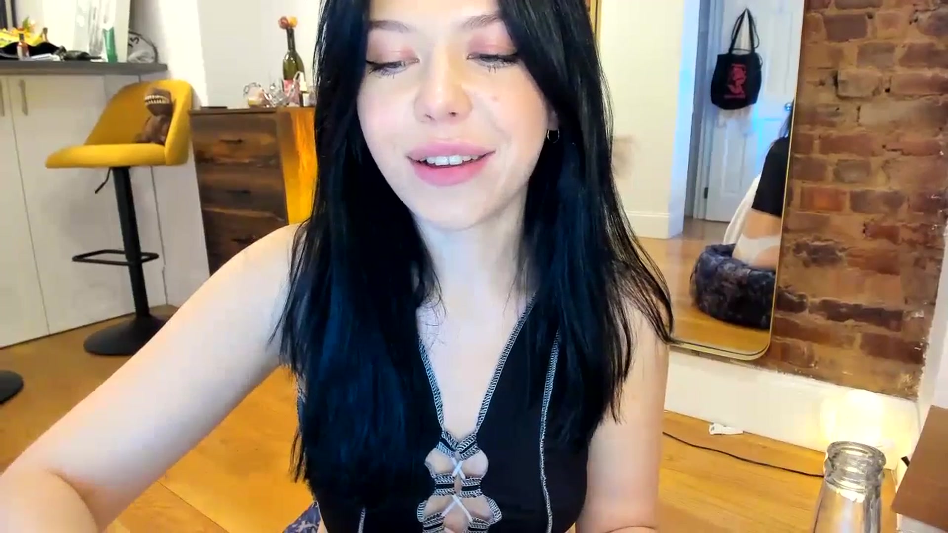 Gallery image thumbnail from Nancy_Morris's myfreecams stream on, 07/21/2023, 02:52 image 3 of 20