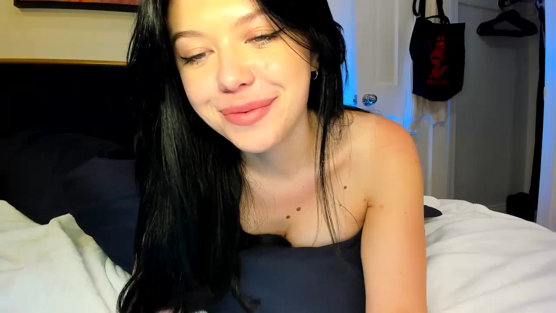 Gallery image thumbnail from Nancy_Morris's myfreecams stream on, 07/21/2023, 07:01 image 3 of 20