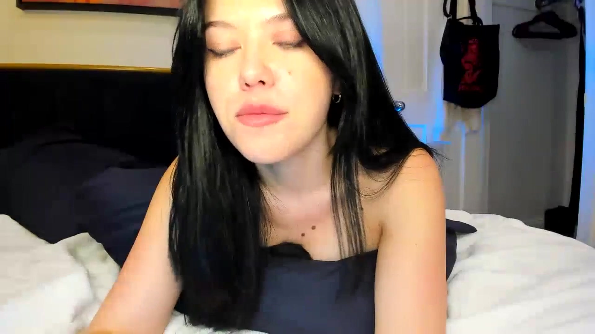 Gallery image thumbnail from Nancy_Morris's myfreecams stream on, 07/21/2023, 07:01 image 6 of 20