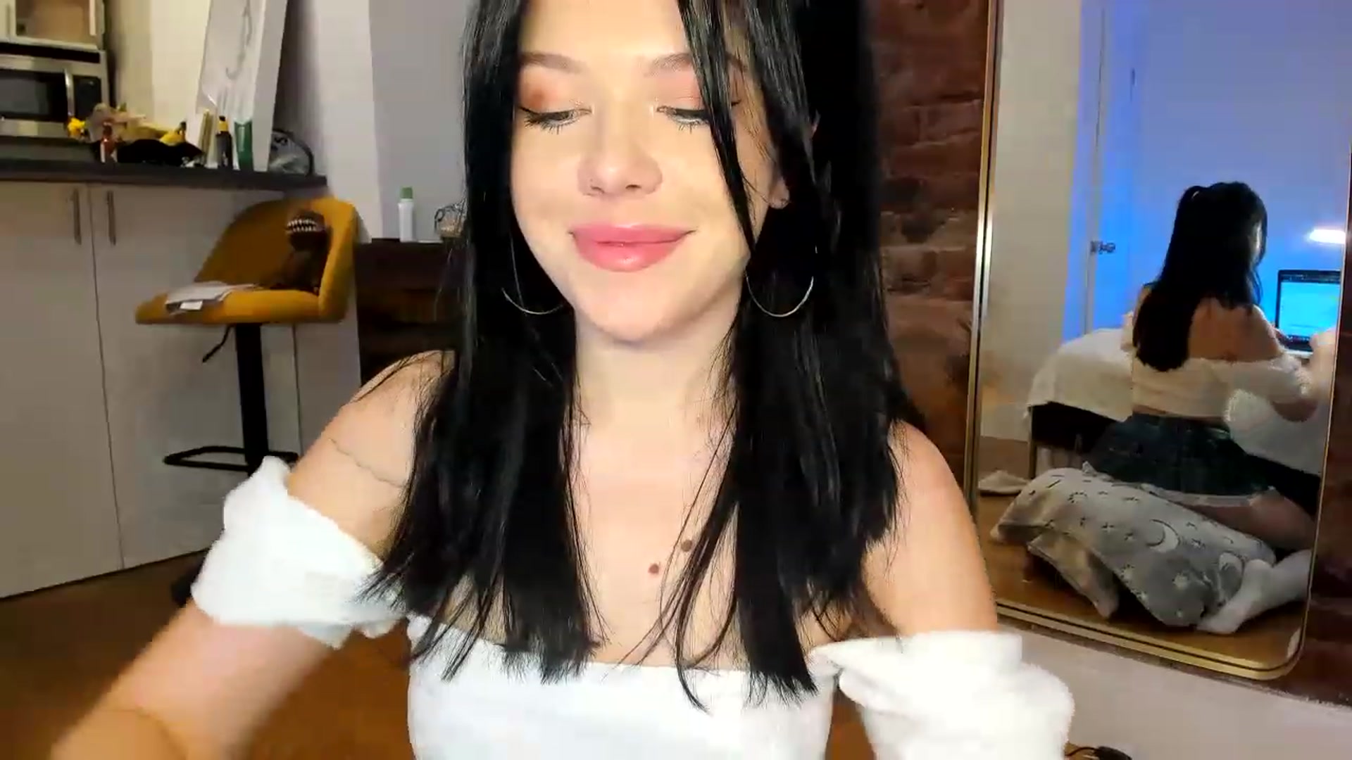 Gallery image thumbnail from Nancy_Morris's myfreecams stream on, 07/22/2023, 02:40 image 16 of 20