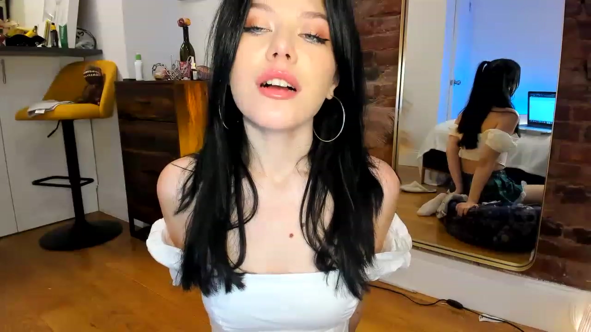Gallery image thumbnail from Nancy_Morris's myfreecams stream on, 07/22/2023, 02:40 image 6 of 20