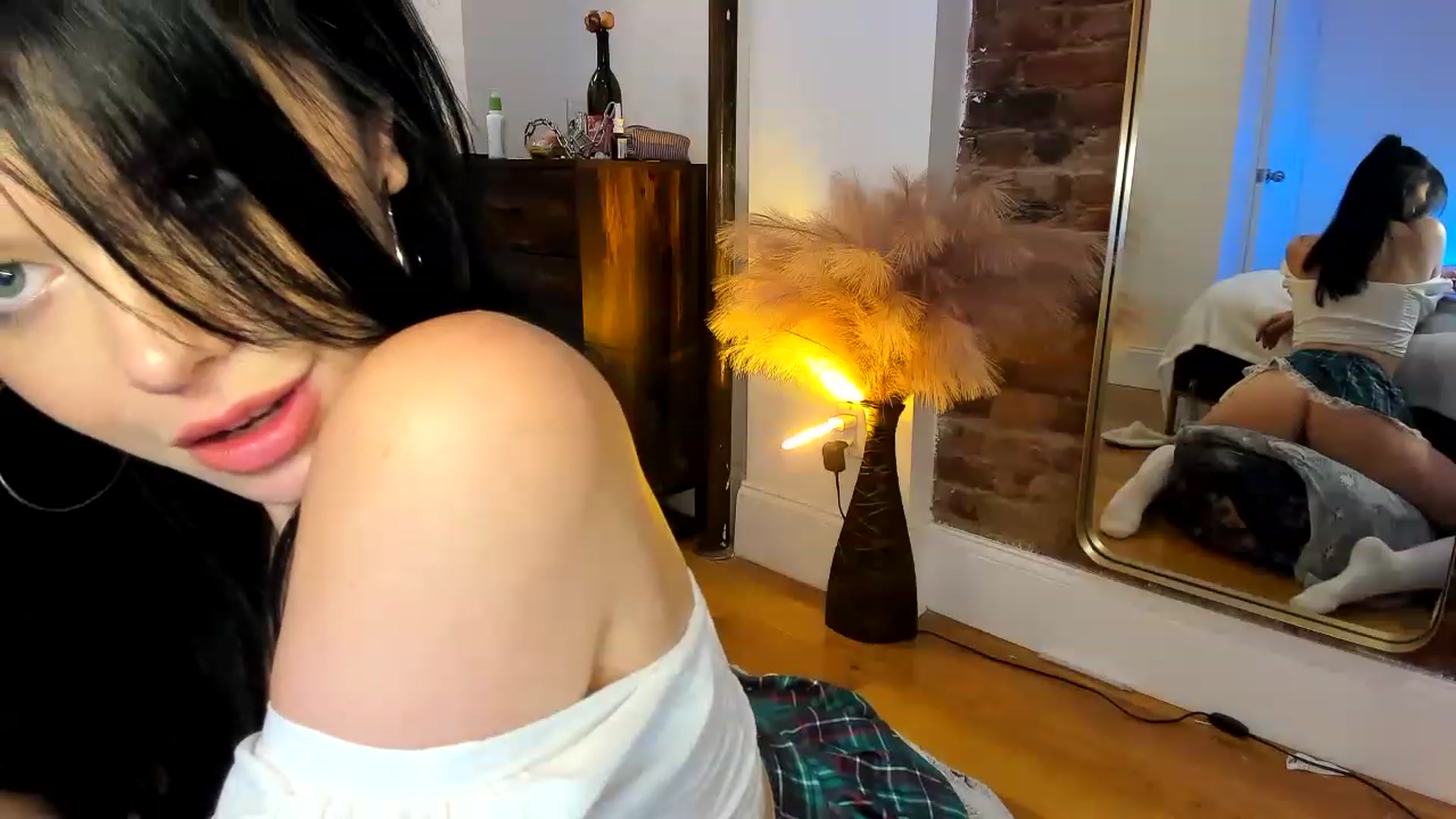 Gallery image thumbnail from Nancy_Morris's myfreecams stream on, 07/22/2023, 02:40 image 10 of 20