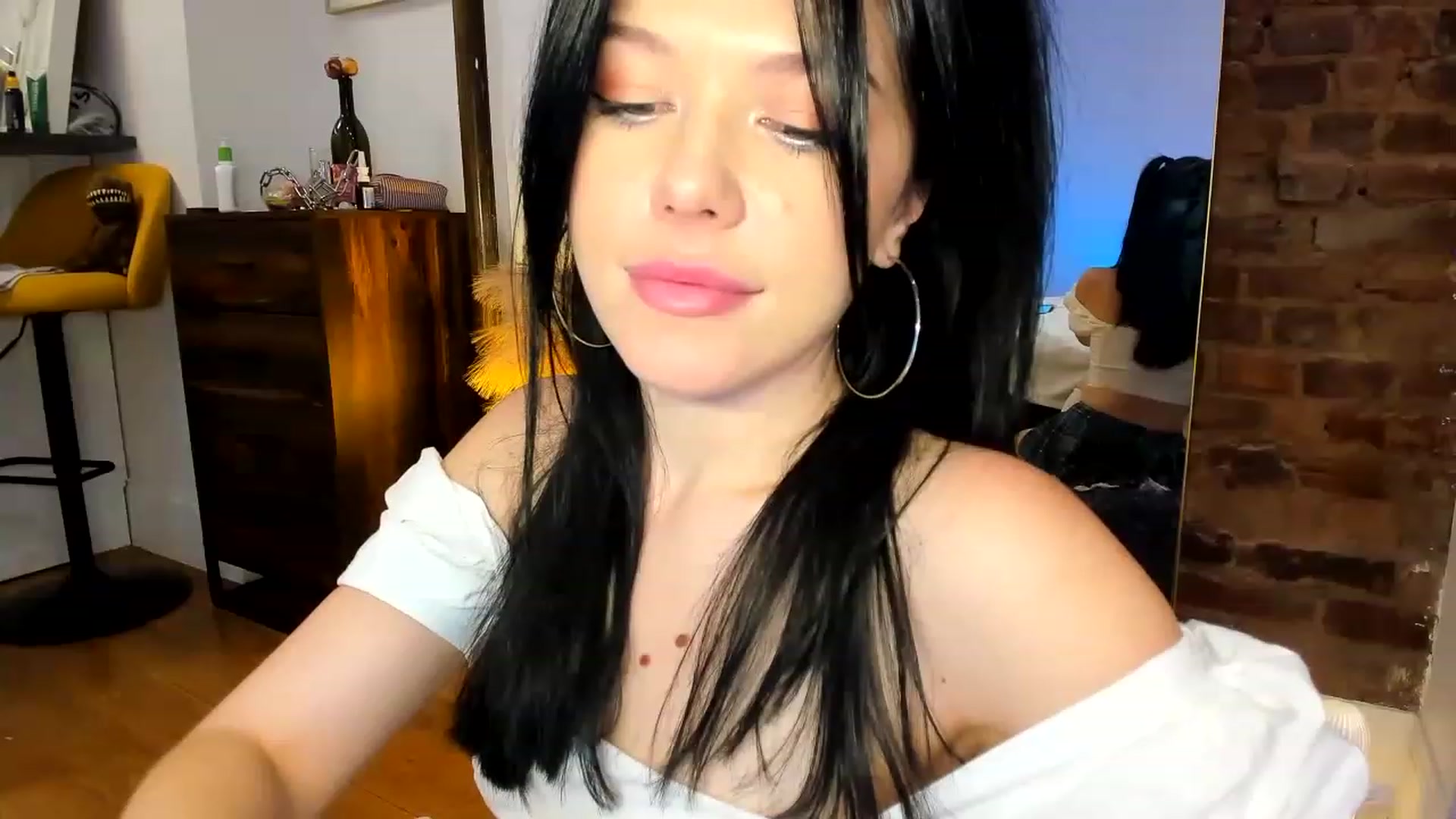 Gallery image thumbnail from Nancy_Morris's myfreecams stream on, 07/22/2023, 03:59 image 14 of 20