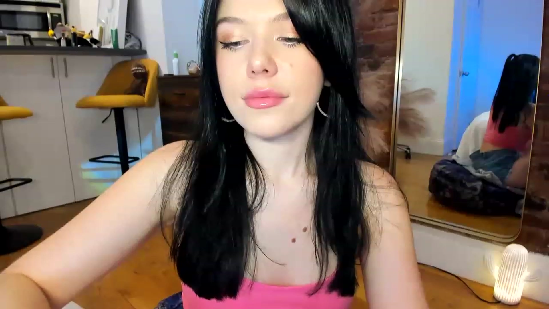 Gallery image thumbnail from Nancy_Morris's myfreecams stream on, 07/23/2023, 02:23 image 17 of 20