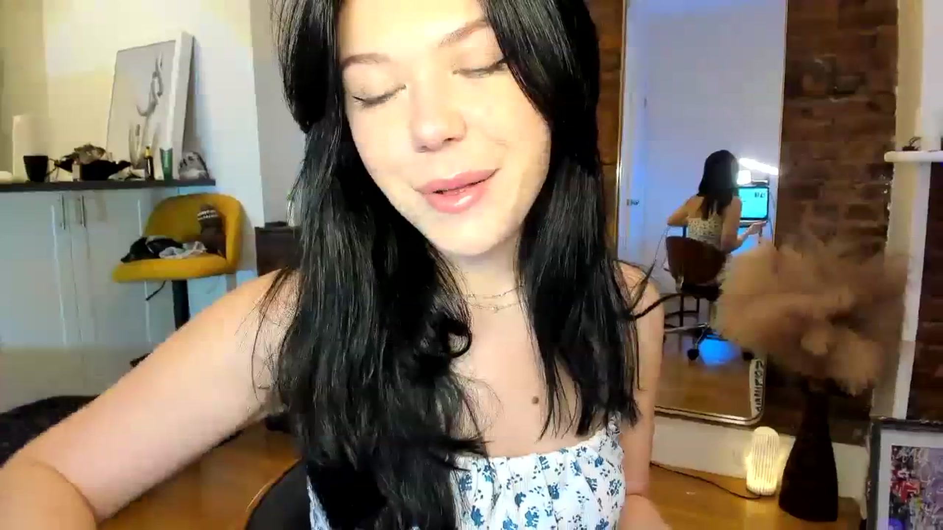Gallery image thumbnail from Nancy_Morris's myfreecams stream on, 07/25/2023, 01:55 image 12 of 20