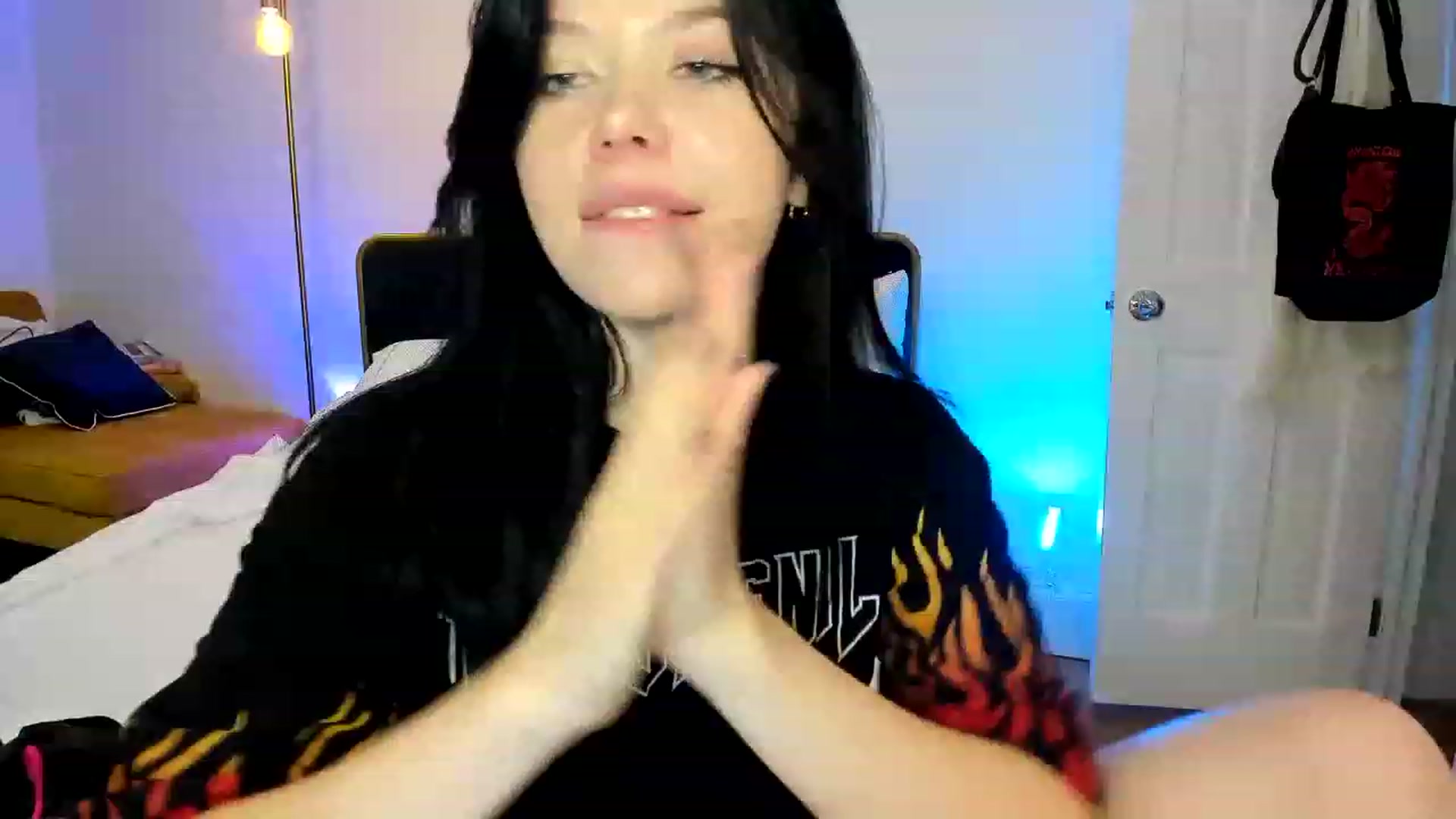 Gallery image thumbnail from Nancy_Morris's myfreecams stream on, 07/25/2023, 05:21 image 17 of 20