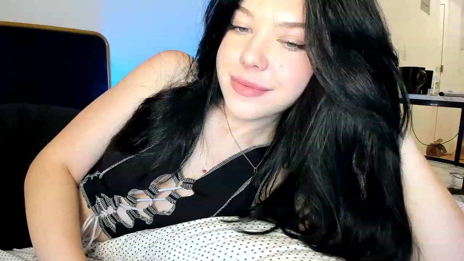 Gallery image thumbnail from Nancy_Morris's myfreecams stream on, 07/28/2023, 04:31 image 4 of 20