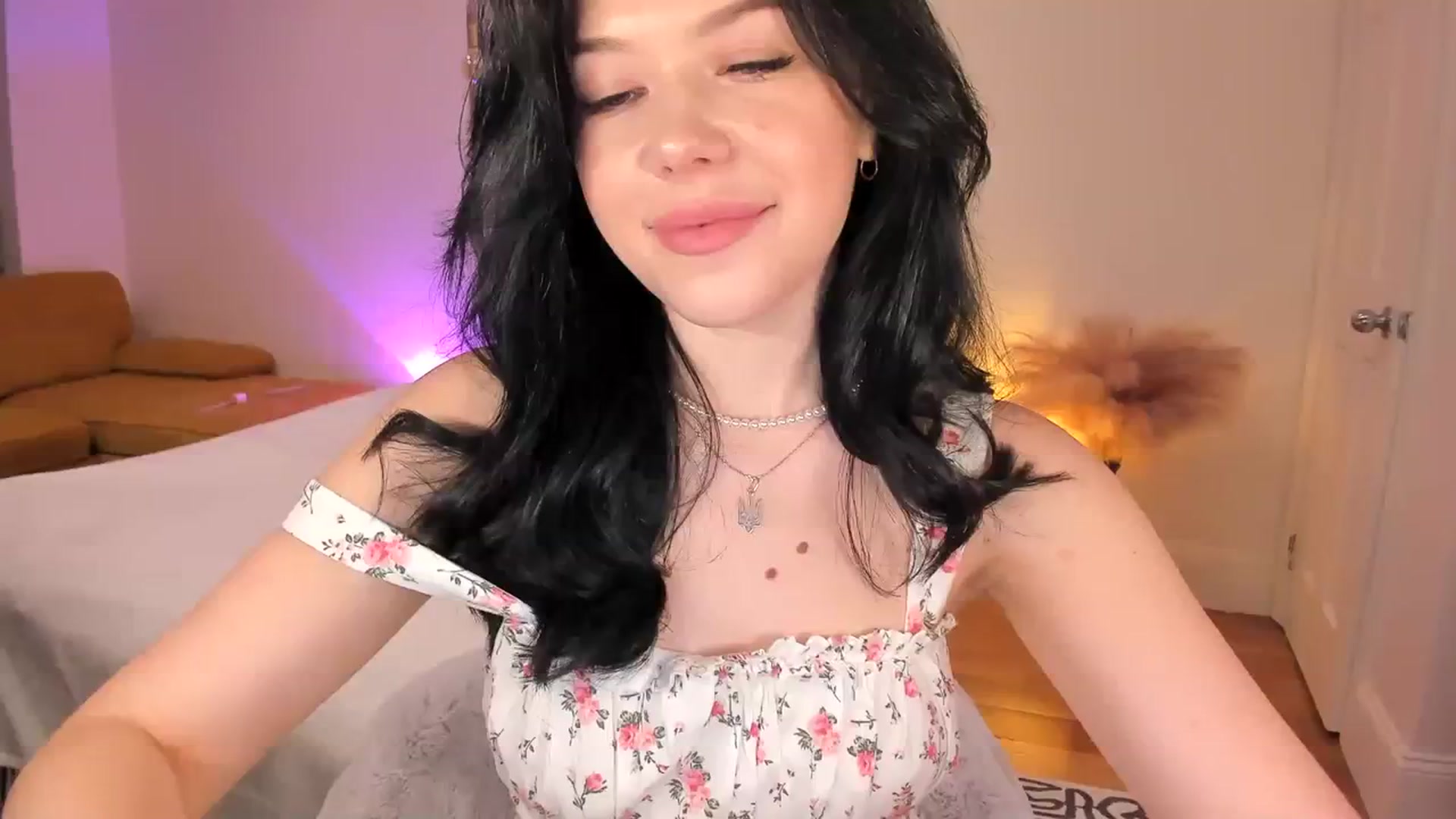Gallery image thumbnail from Nancy_Morris's myfreecams stream on, 08/04/2023, 24:35 image 1 of 20