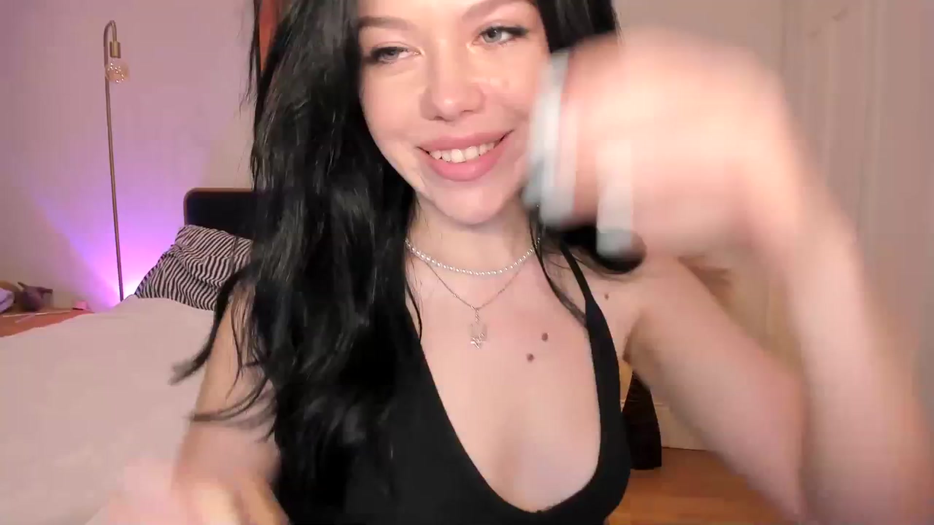 Gallery image thumbnail from Nancy_Morris's myfreecams stream on, 08/11/2023, 01:07 image 19 of 20