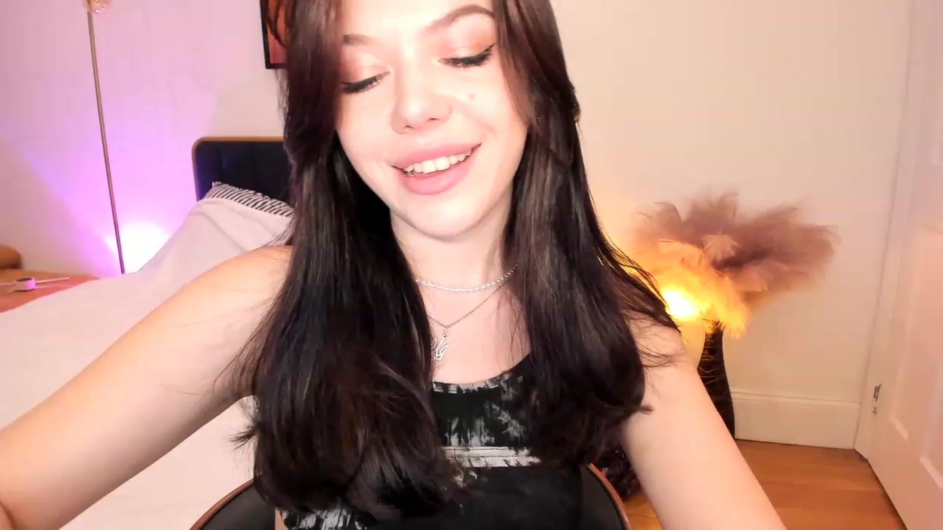 Gallery image thumbnail from Nancy_Morris's myfreecams stream on, 08/14/2023, 03:26 image 20 of 20