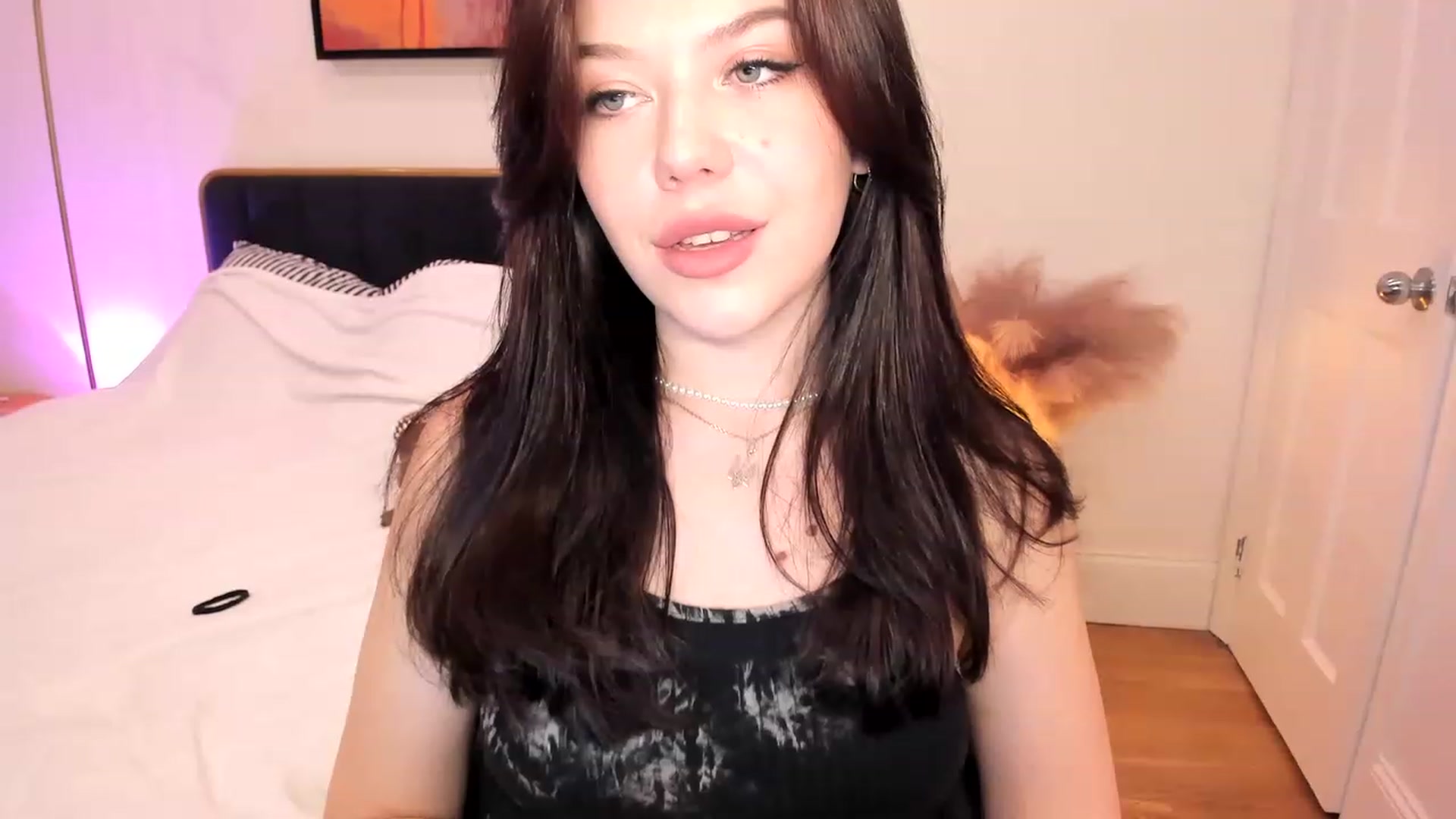 Gallery image thumbnail from Nancy_Morris's myfreecams stream on, 08/14/2023, 04:55 image 7 of 20