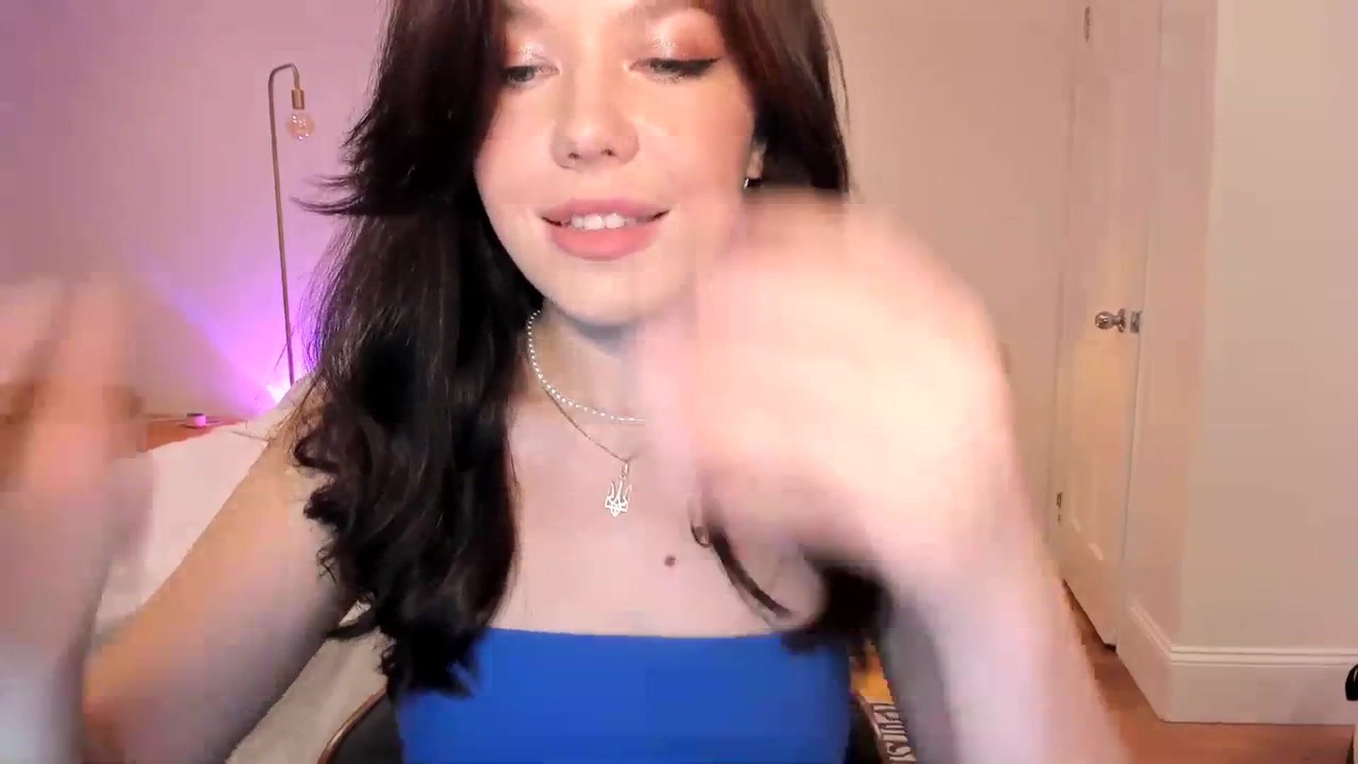 Gallery image thumbnail from Nancy_Morris's myfreecams stream on, 08/19/2023, 24:00 image 14 of 20