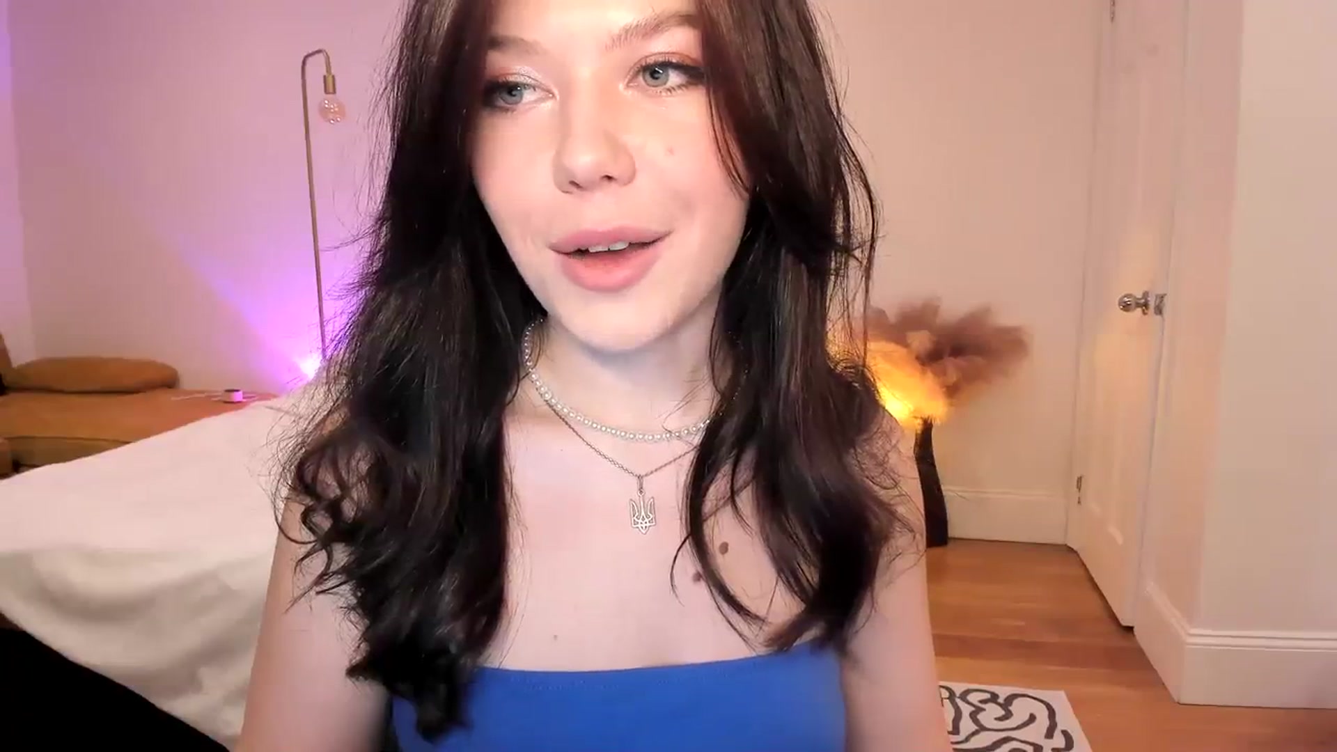 Gallery image thumbnail from Nancy_Morris's myfreecams stream on, 08/19/2023, 24:00 image 17 of 20