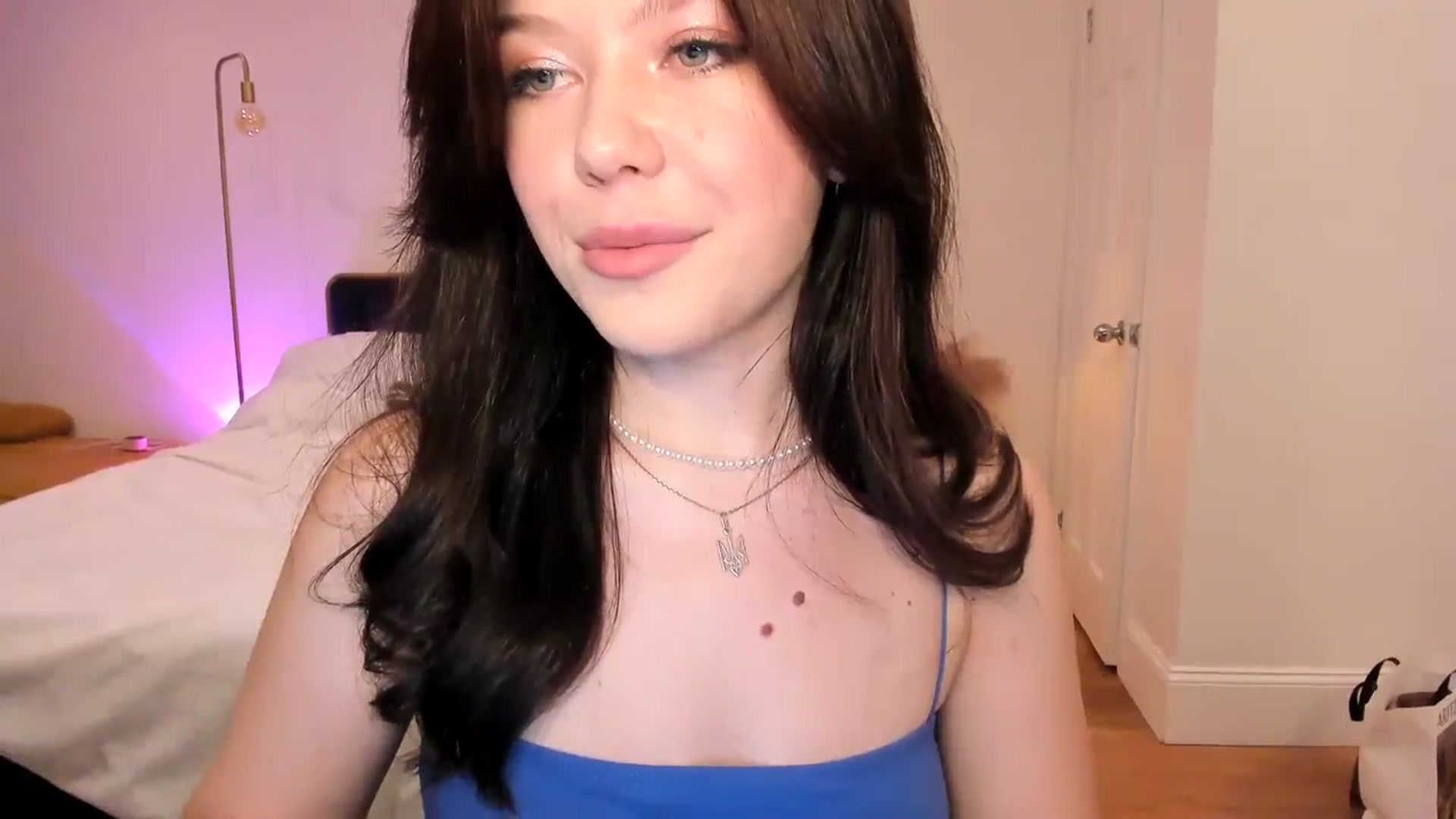 Gallery image thumbnail from Nancy_Morris's myfreecams stream on, 08/19/2023, 24:00 image 6 of 20