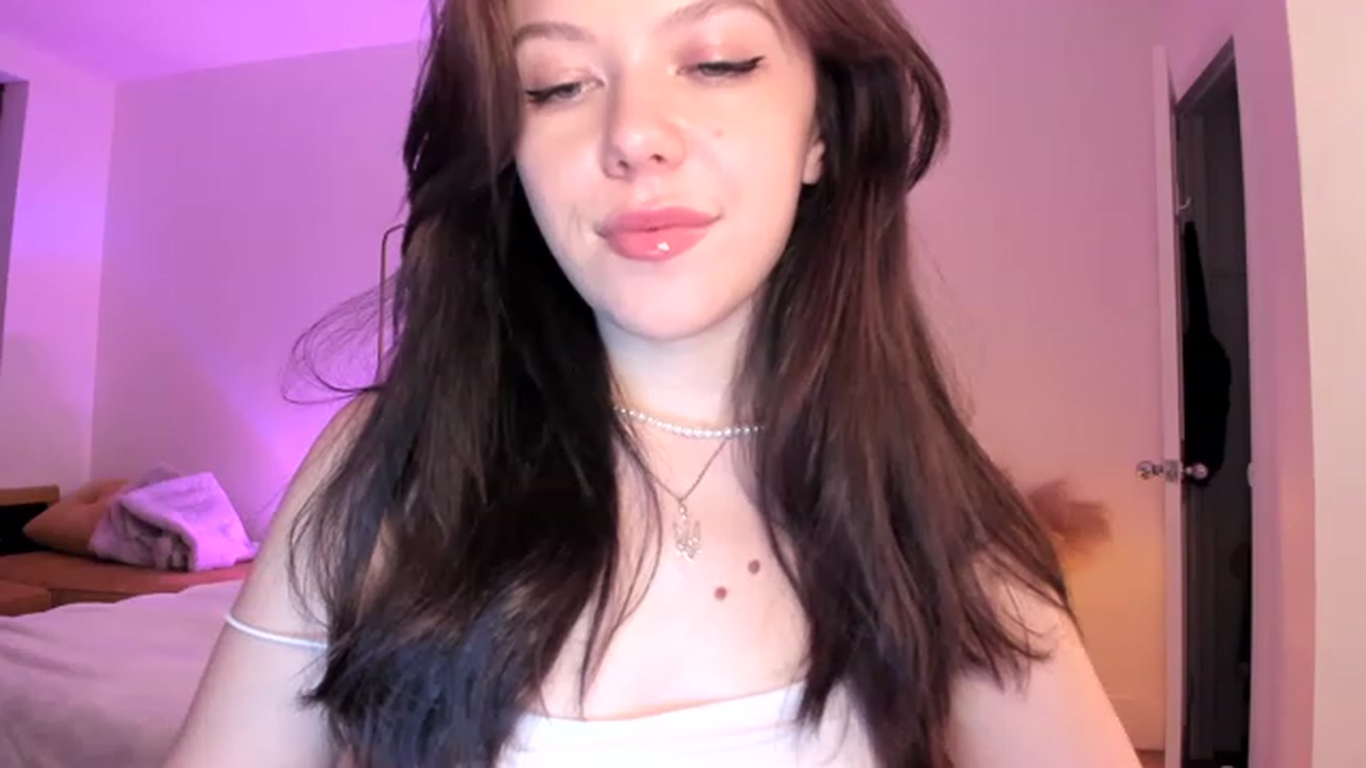 Gallery image thumbnail from Nancy_Morris's myfreecams stream on, 08/26/2023, 03:07 image 16 of 20