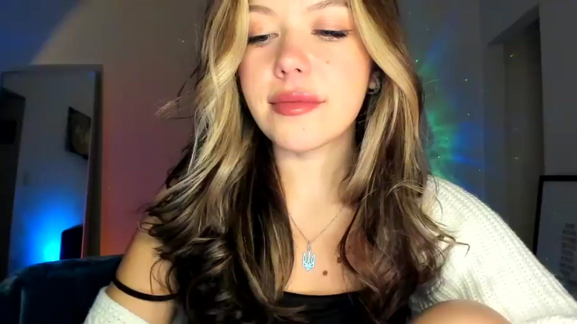 Gallery image thumbnail from Nancy_Morris's myfreecams stream on, 10/18/2024, 02:54 image 19 of 20