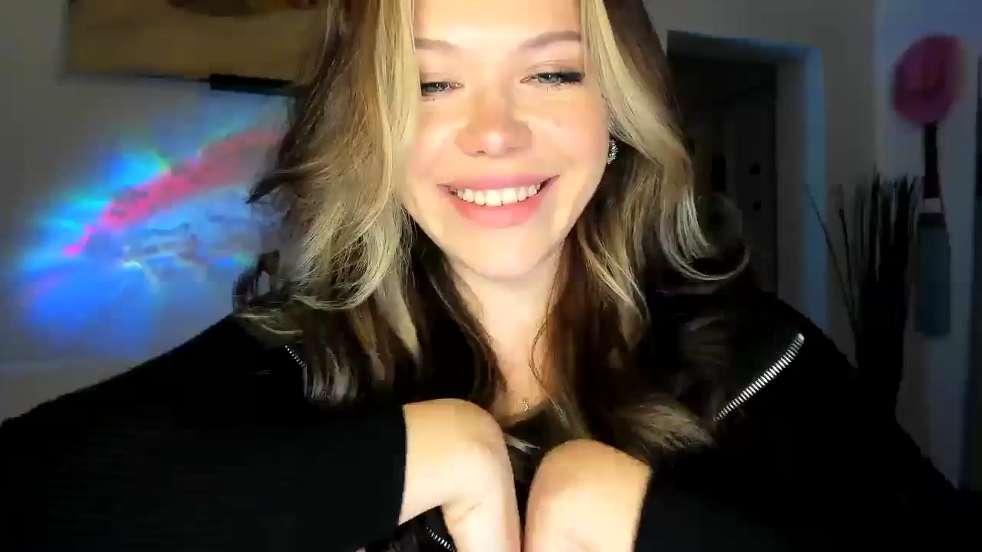 Gallery image thumbnail from Nancy_Morris's myfreecams stream on, 10/19/2024, 05:26 image 1 of 20