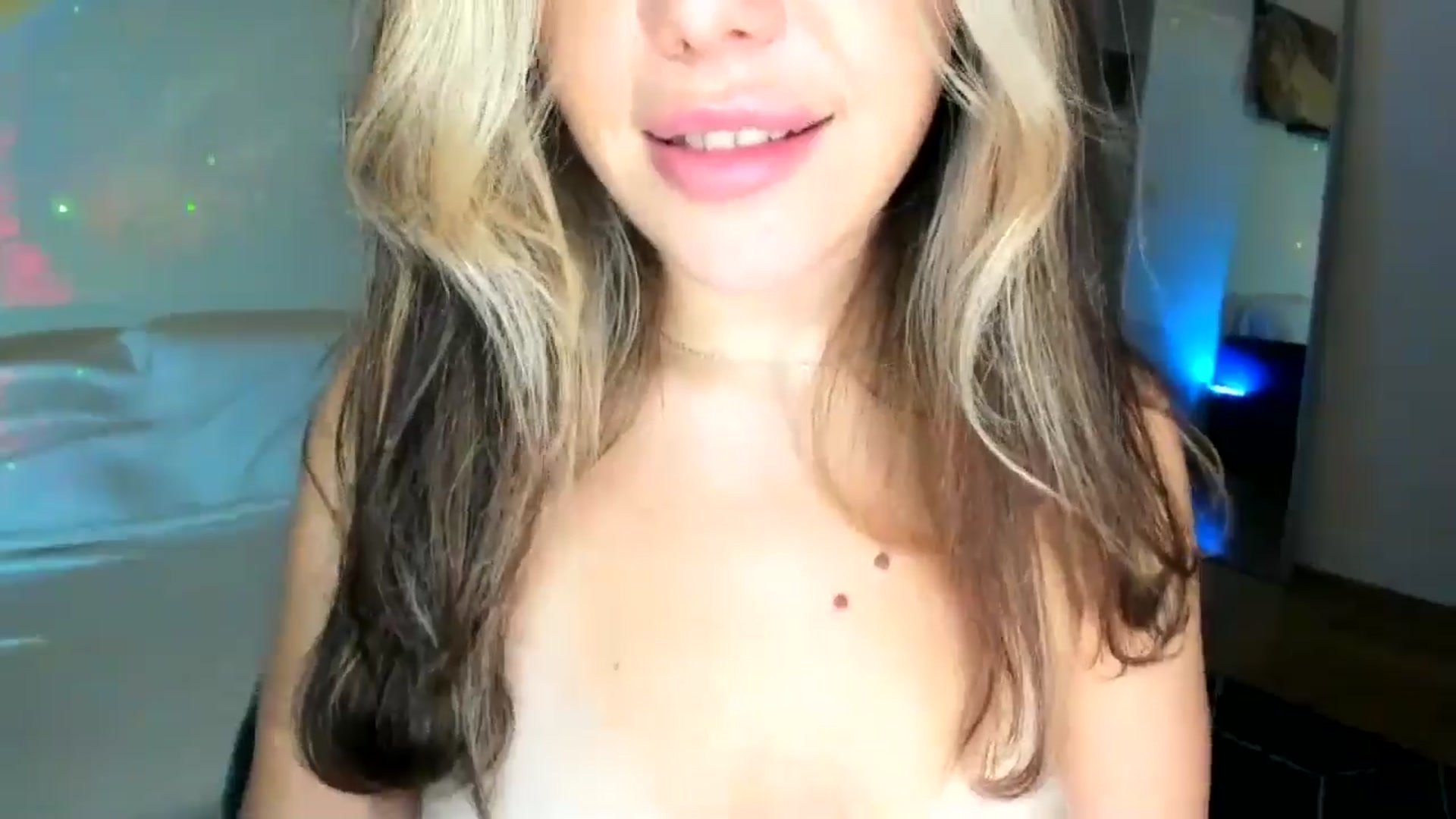 Gallery image thumbnail from Nancy_Morris's myfreecams stream on, 10/20/2024, 06:50 image 20 of 20