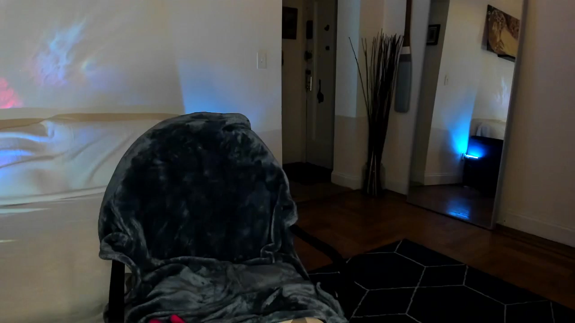 Gallery image thumbnail from Nancy_Morris's myfreecams stream on, 10/20/2024, 06:50 image 8 of 20