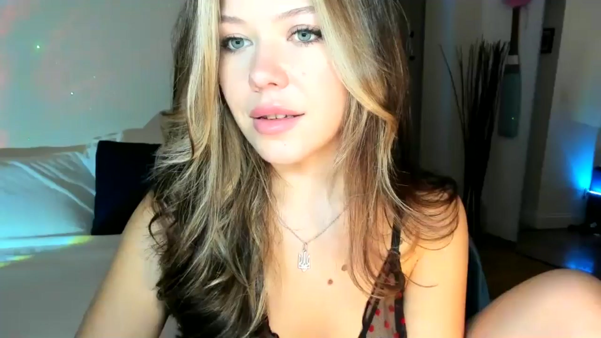 Gallery image thumbnail from Nancy_Morris's myfreecams stream on, 10/22/2024, 03:02 image 9 of 20