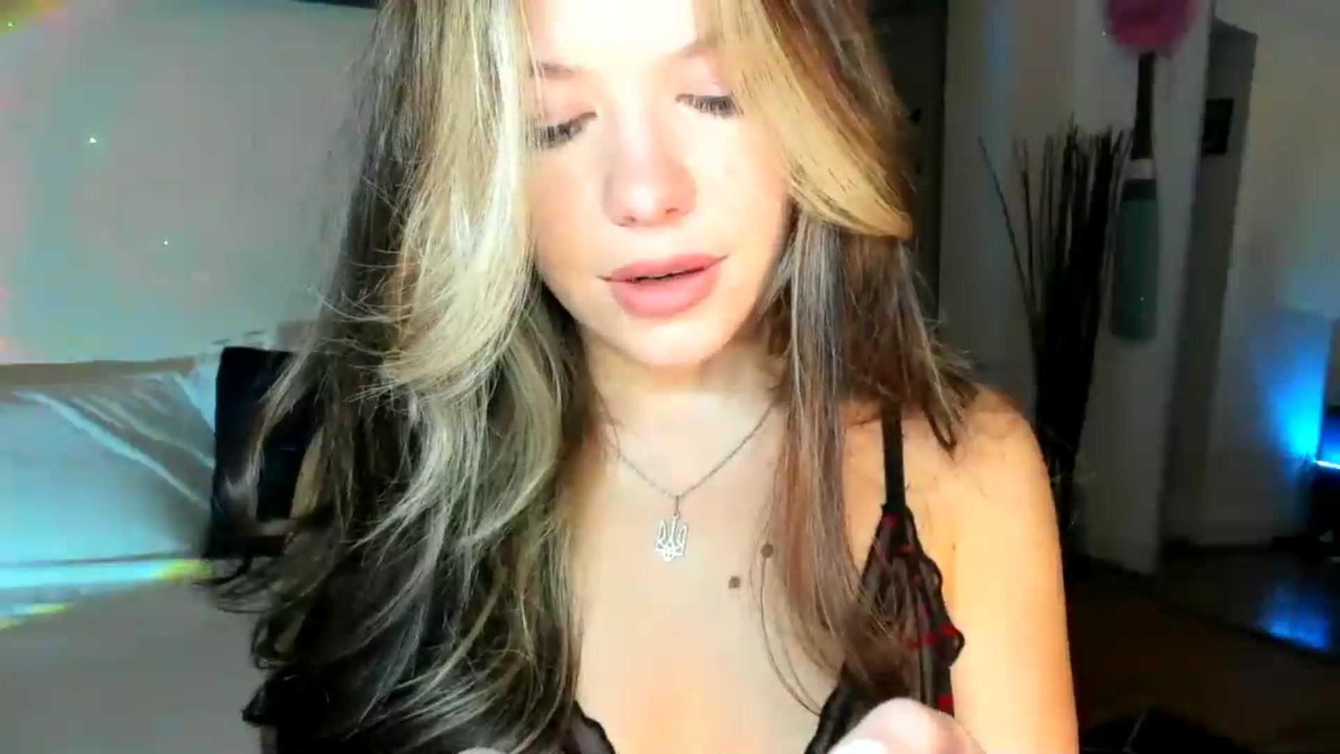 Gallery image thumbnail from Nancy_Morris's myfreecams stream on, 10/22/2024, 03:02 image 11 of 20