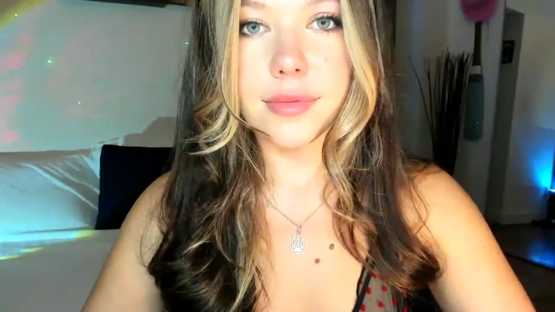 Gallery image thumbnail from Nancy_Morris's myfreecams stream on, 10/22/2024, 03:02 image 8 of 20
