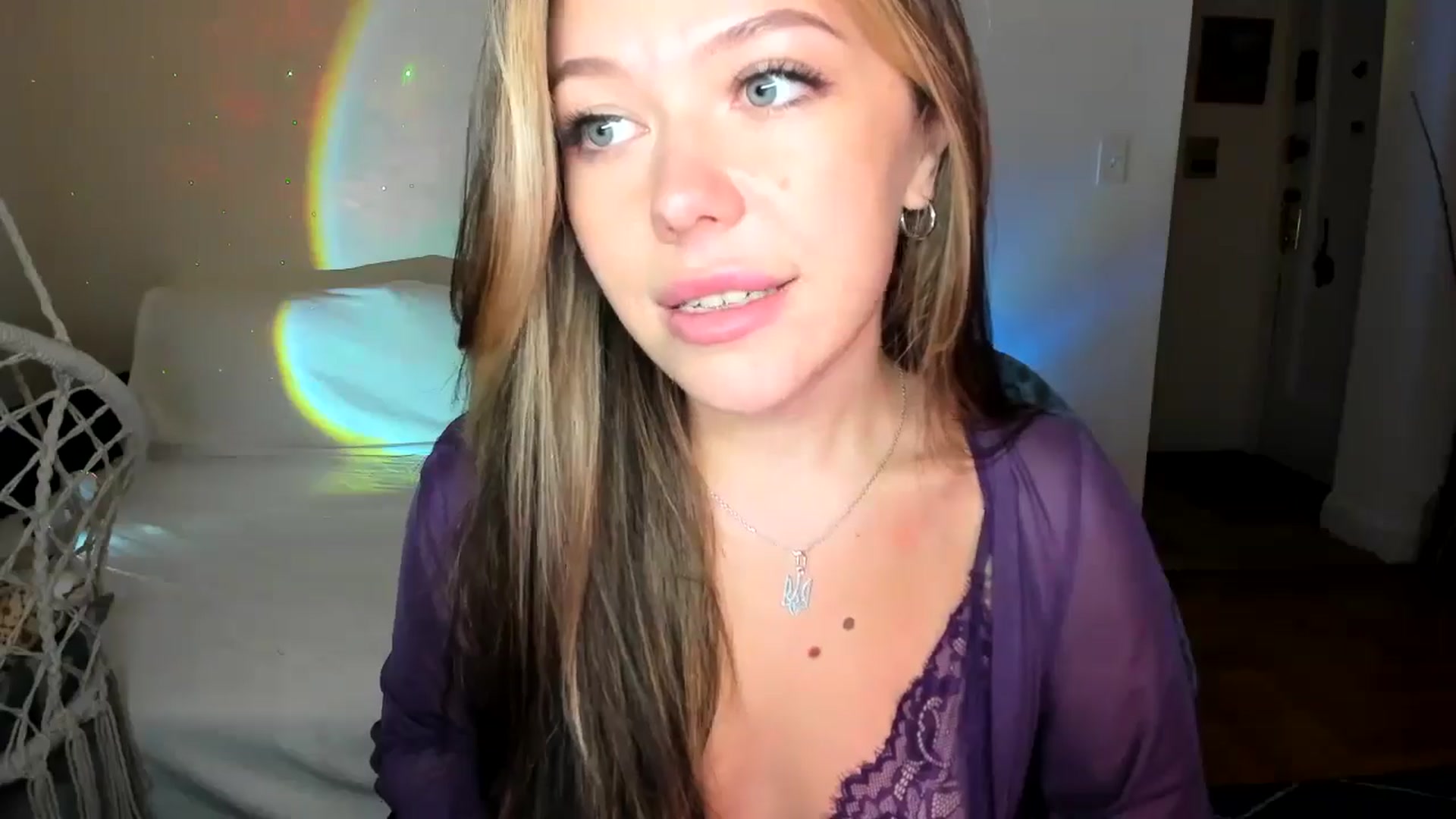 Gallery image thumbnail from Nancy_Morris's myfreecams stream on, 10/28/2024, 06:00 image 20 of 20