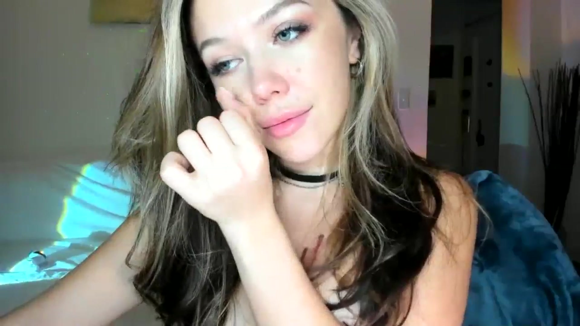Gallery image thumbnail from Nancy_Morris's myfreecams stream on, 11/01/2024, 07:11 image 18 of 20