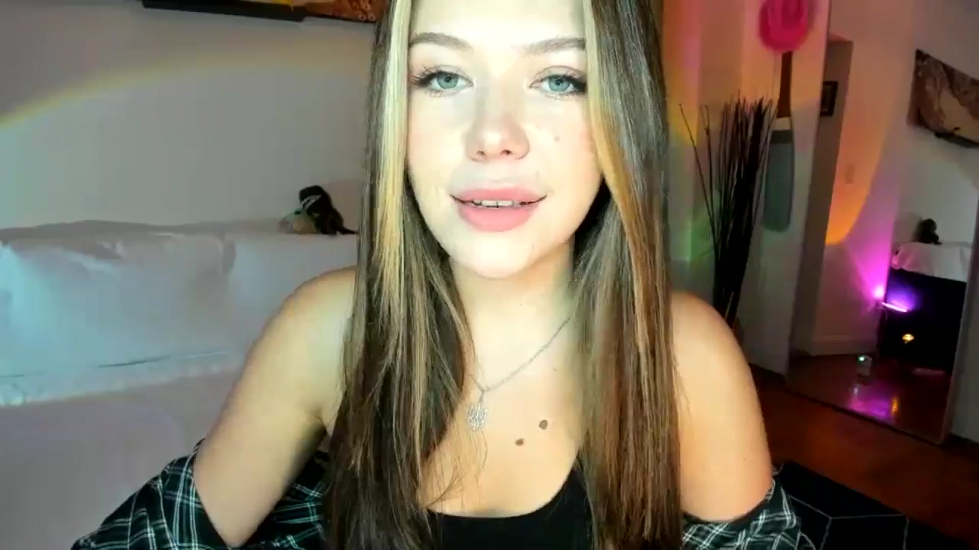 Gallery image thumbnail from Nancy_Morris's myfreecams stream on, 11/03/2024, 07:59 image 3 of 20