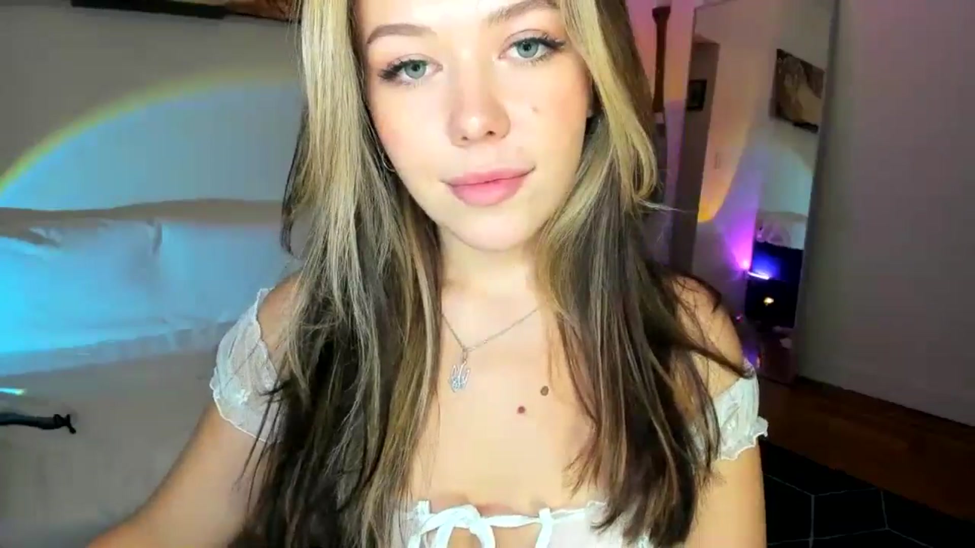 Gallery image thumbnail from Nancy_Morris's myfreecams stream on, 11/04/2024, 05:33 image 19 of 20