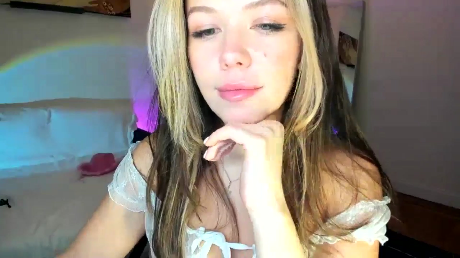 Gallery image thumbnail from Nancy_Morris's myfreecams stream on, 11/04/2024, 05:51 image 17 of 20