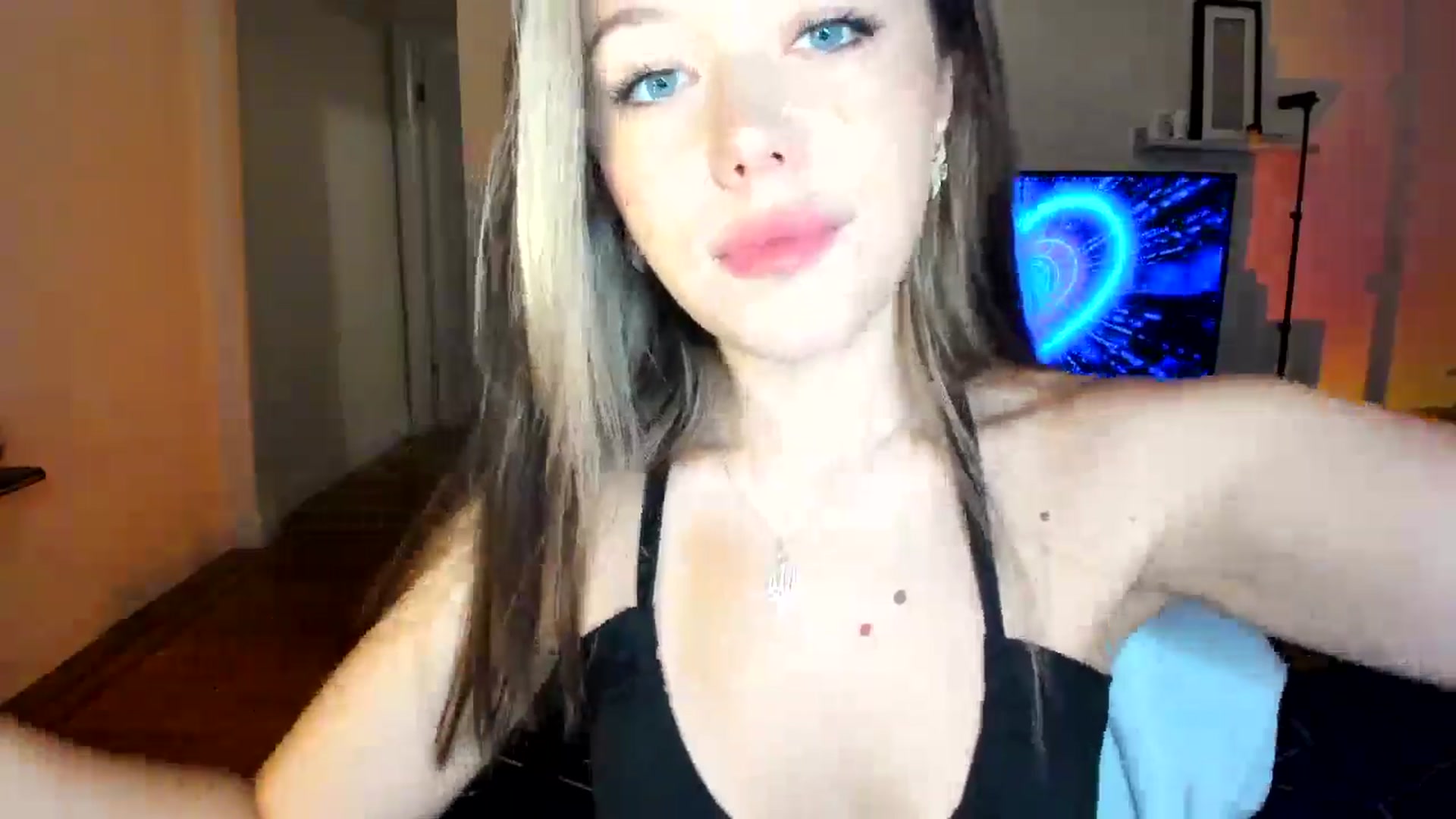 Gallery image thumbnail from Nancy_Morris's myfreecams stream on, 11/09/2024, 07:48 image 5 of 20