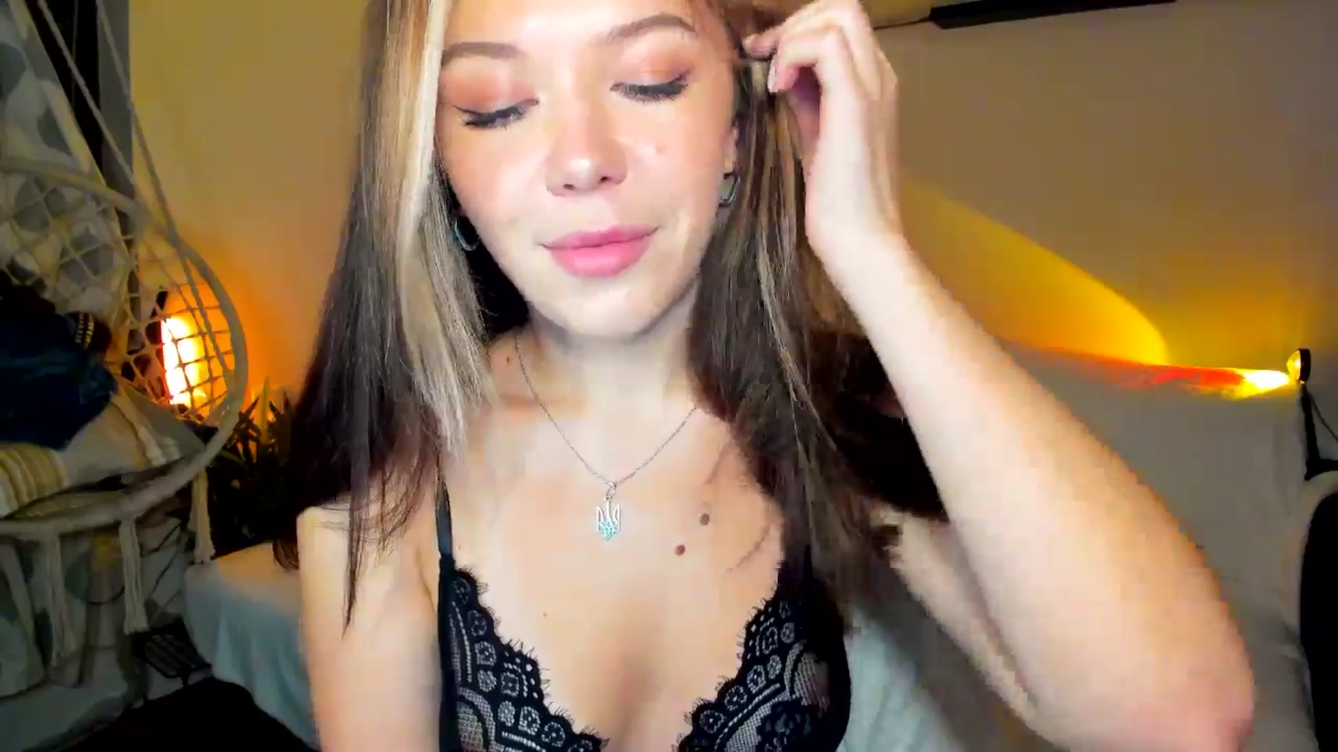 Gallery image thumbnail from Nancy_Morris's myfreecams stream on, 11/12/2024, 07:06 image 3 of 20