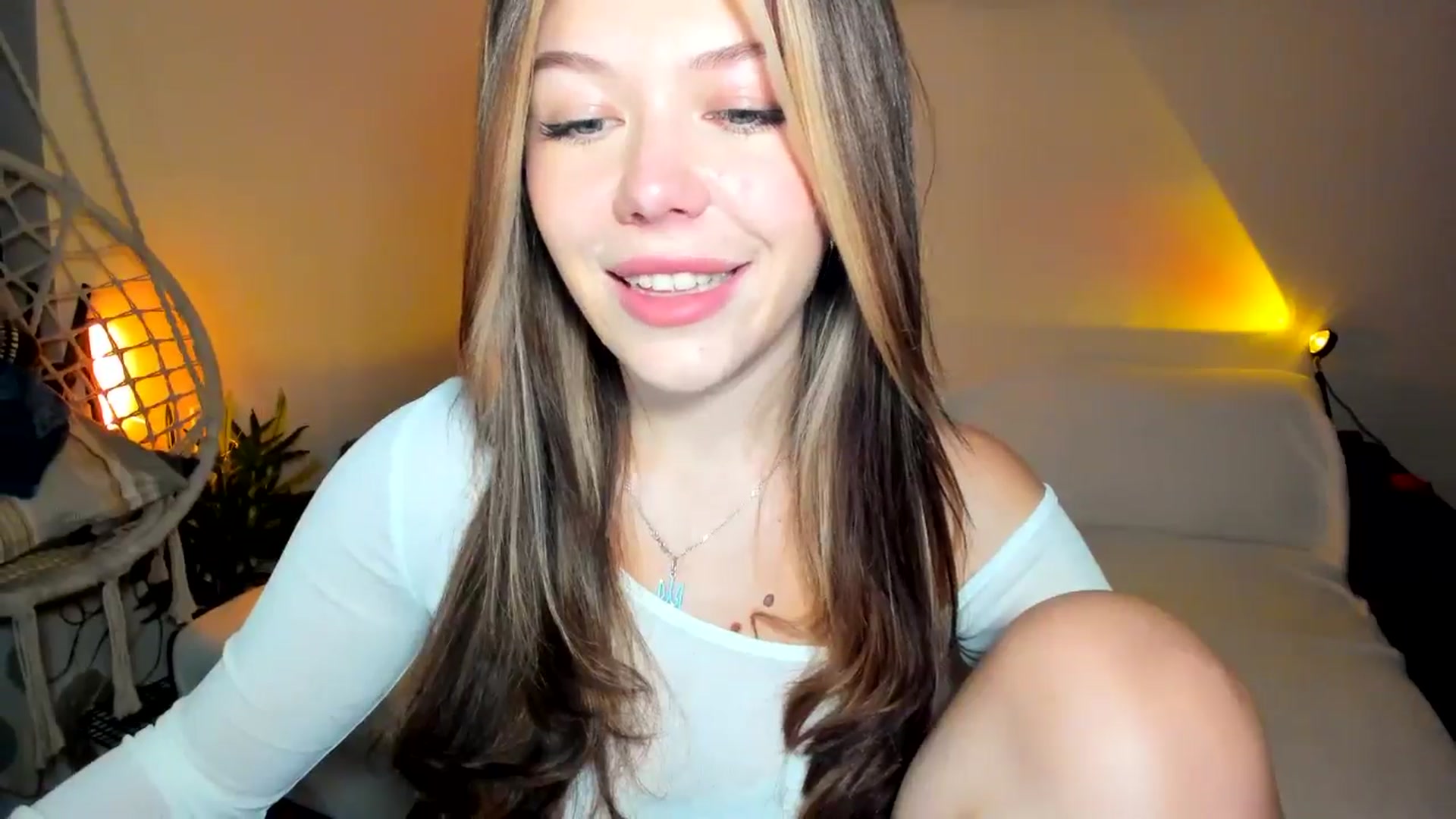 Gallery image thumbnail from Nancy_Morris's myfreecams stream on, 11/15/2024, 06:46 image 5 of 20