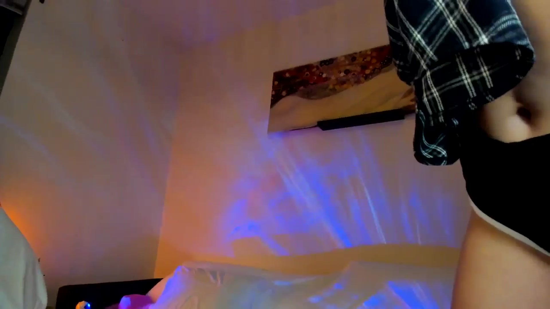 Gallery image thumbnail from Nancy_Morris's myfreecams stream on, 11/19/2024, 06:21 image 6 of 20