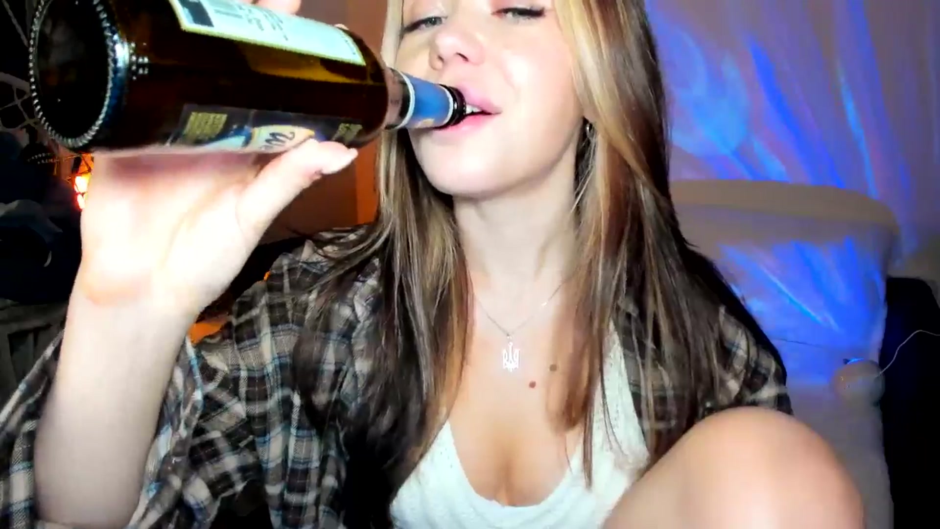 Gallery image thumbnail from Nancy_Morris's myfreecams stream on, 11/21/2024, 07:06 image 7 of 20