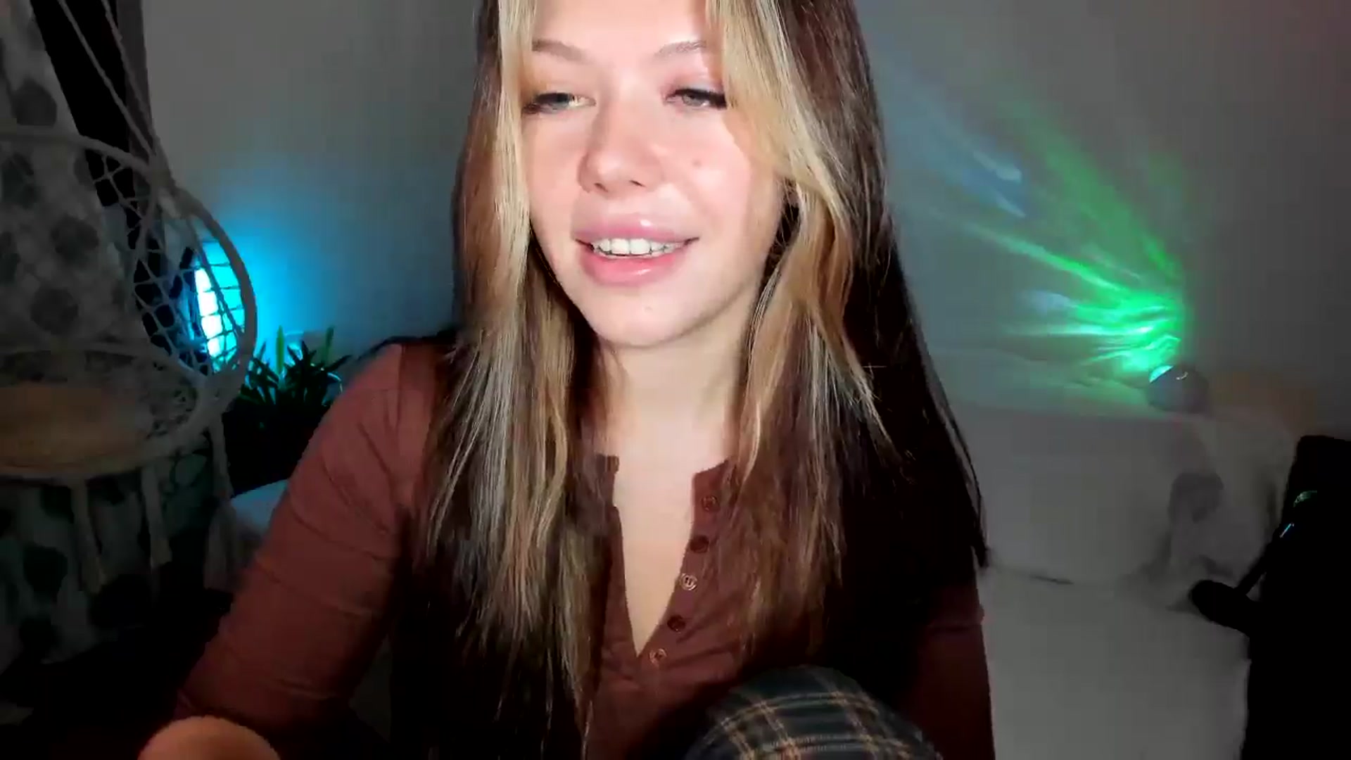 Gallery image thumbnail from Nancy_Morris's myfreecams stream on, 11/25/2024, 04:36 image 5 of 20