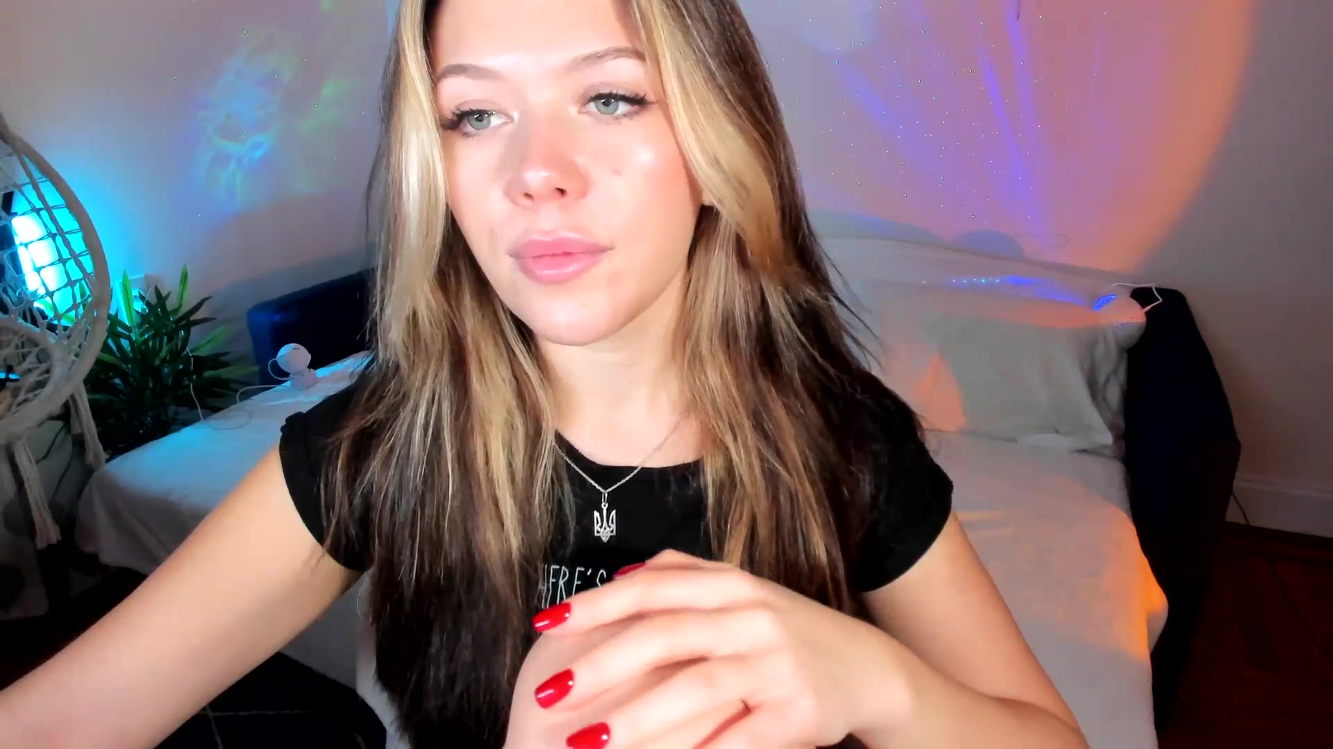 Gallery image thumbnail from Nancy_Morris's myfreecams stream on, 11/26/2024, 23:45 image 20 of 20