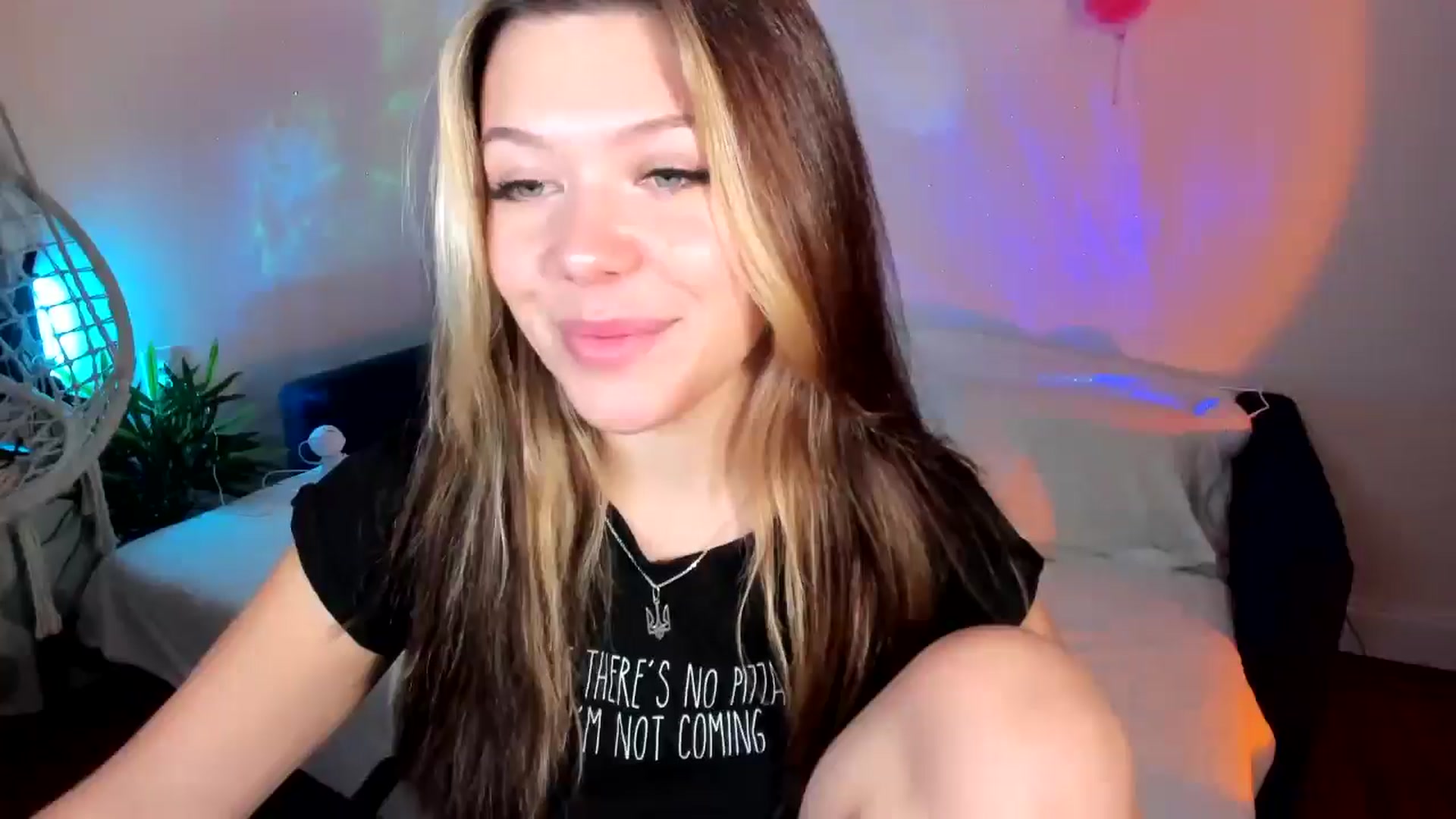 Gallery image thumbnail from Nancy_Morris's myfreecams stream on, 11/26/2024, 23:45 image 1 of 20