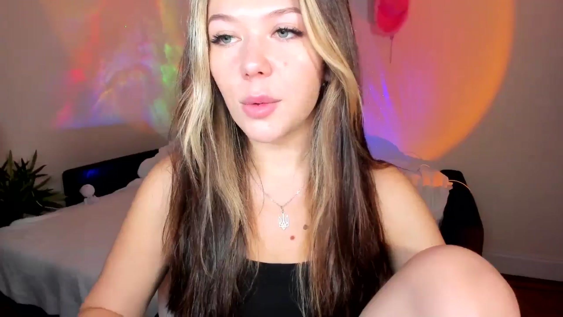 Gallery image thumbnail from Nancy_Morris's myfreecams stream on, 11/27/2024, 23:40 image 18 of 20