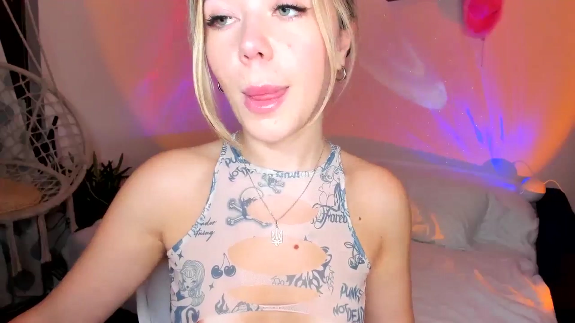 Gallery image thumbnail from Nancy_Morris's myfreecams stream on, 12/01/2024, 04:17 image 17 of 20