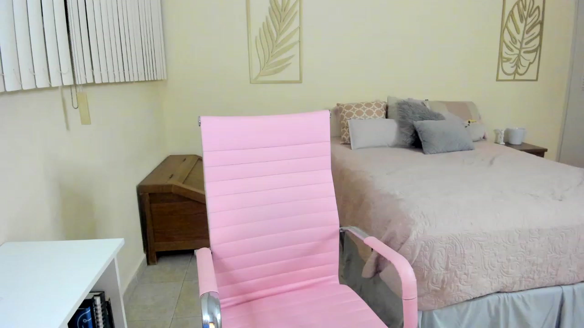 Gallery image thumbnail from NancyyB's myfreecams stream on, 01/04/2023, 03:26 image 13 of 20