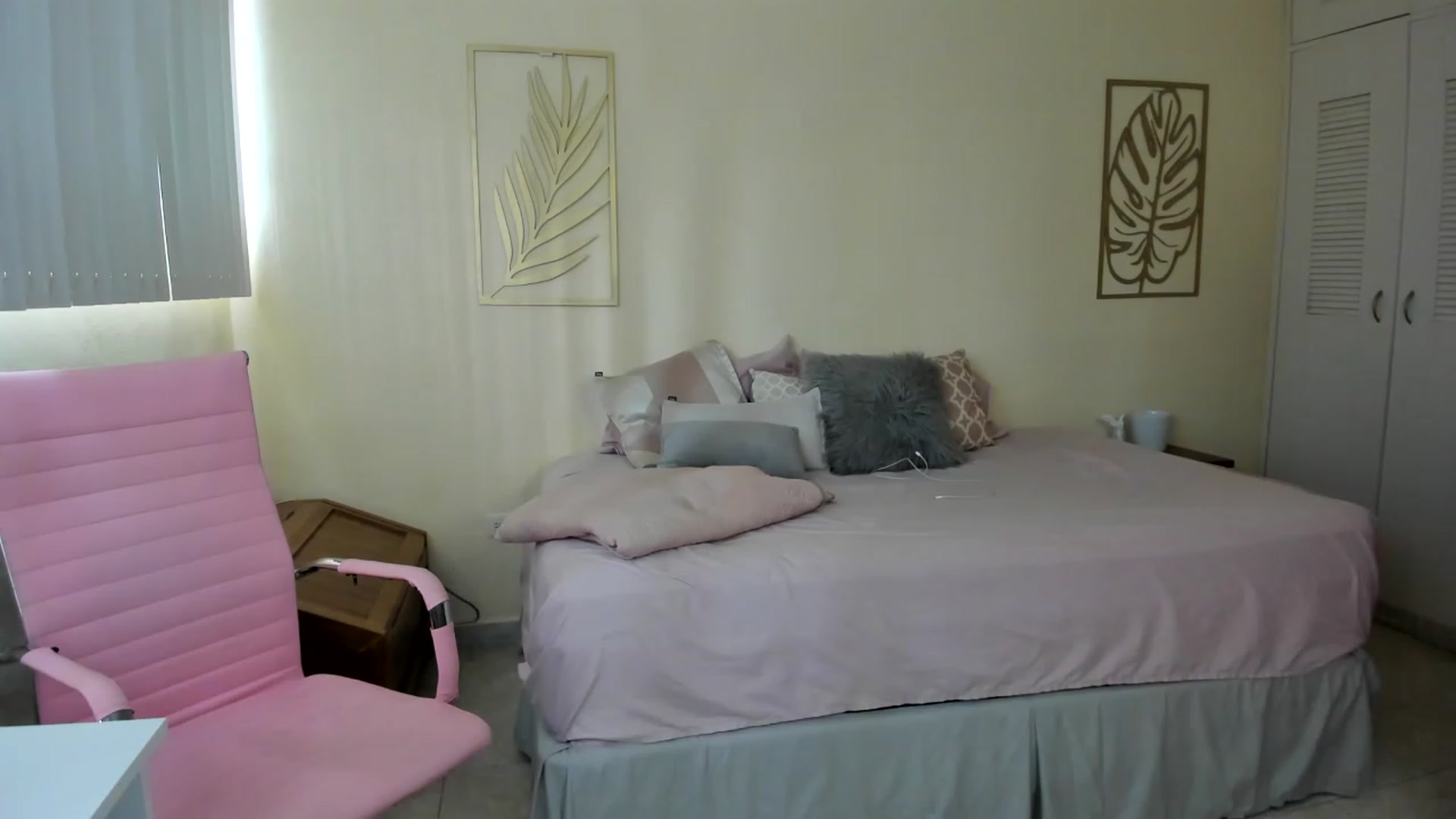 Gallery image thumbnail from NancyyB's myfreecams stream on, 01/09/2023, 23:10 image 11 of 20